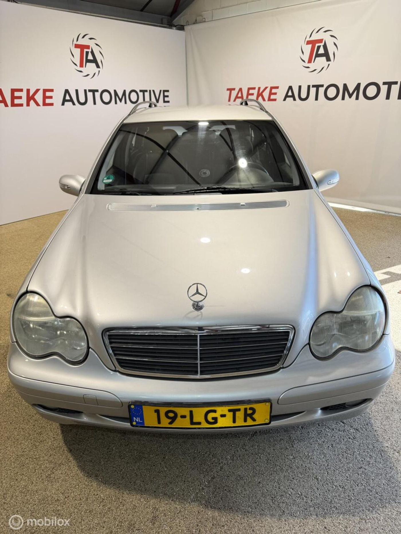 Foto van Mercedes-Benz C 180 Kompressor