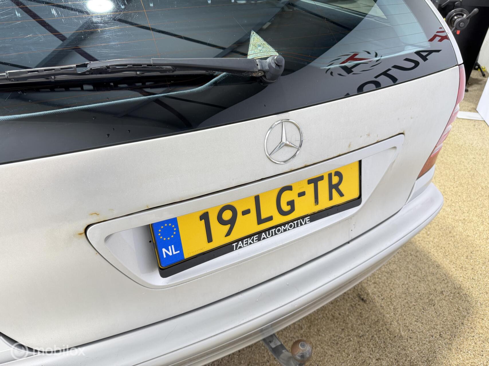 Foto van Mercedes-Benz C 180 Kompressor