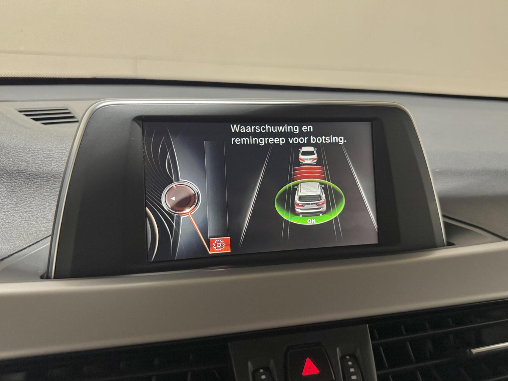 Foto van BMW X1 Sdrive18i