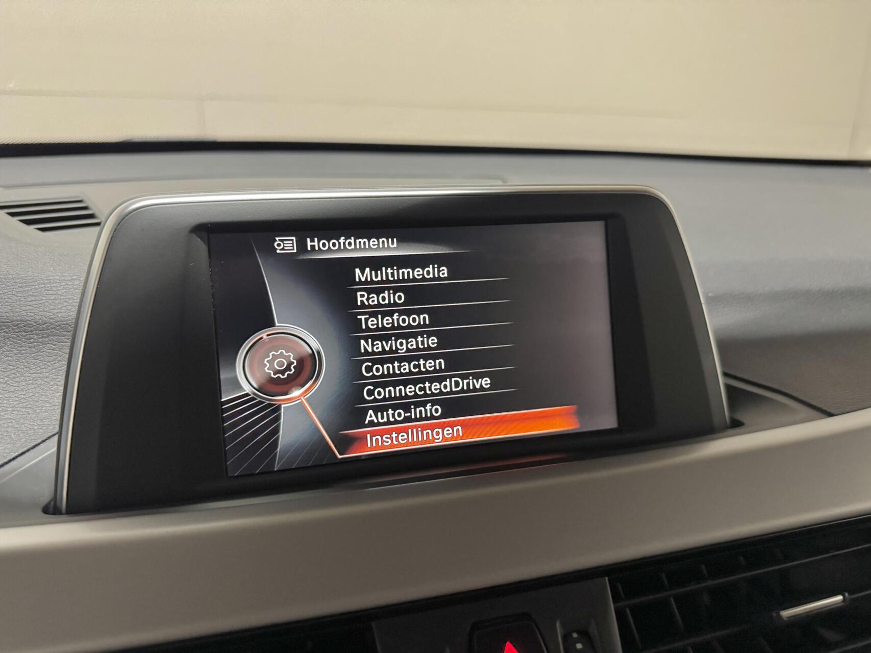 Foto van BMW X1 Sdrive18i