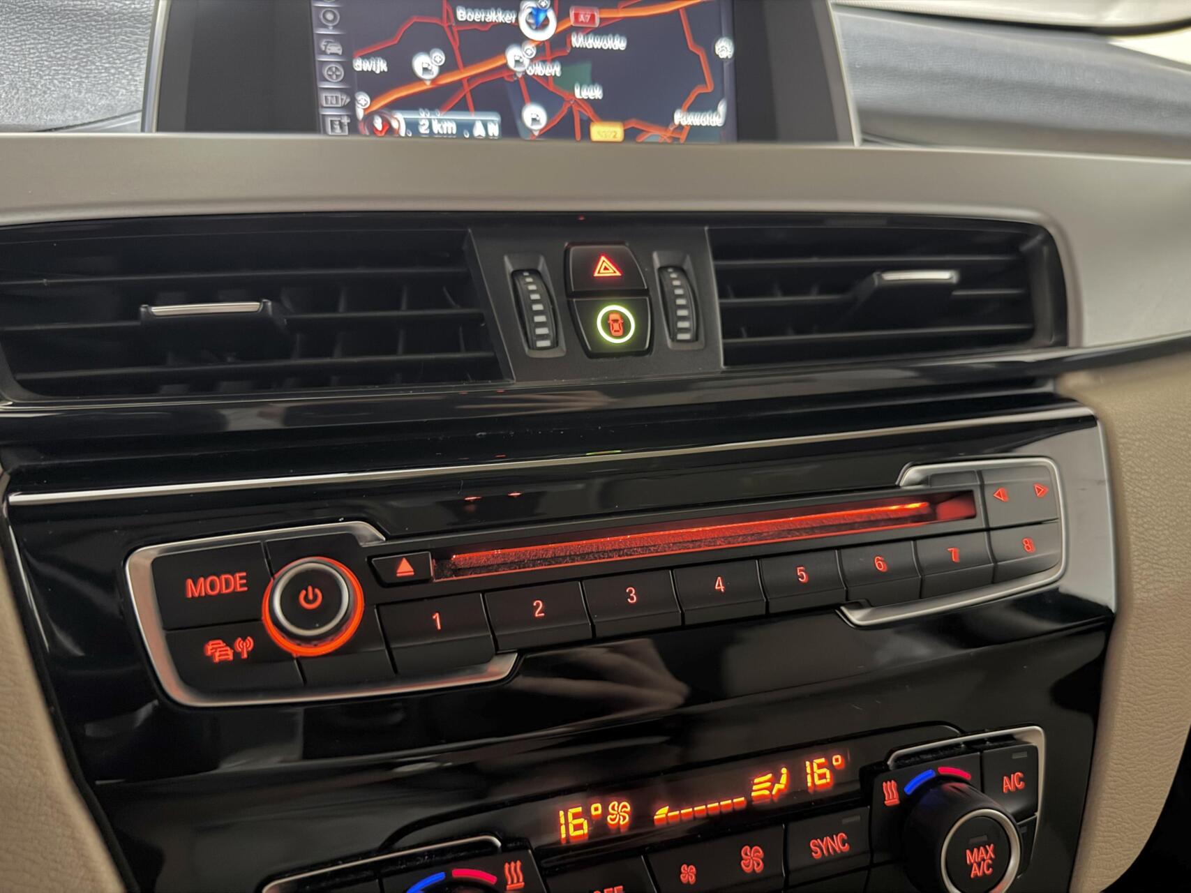 Foto van BMW X1 Sdrive18i
