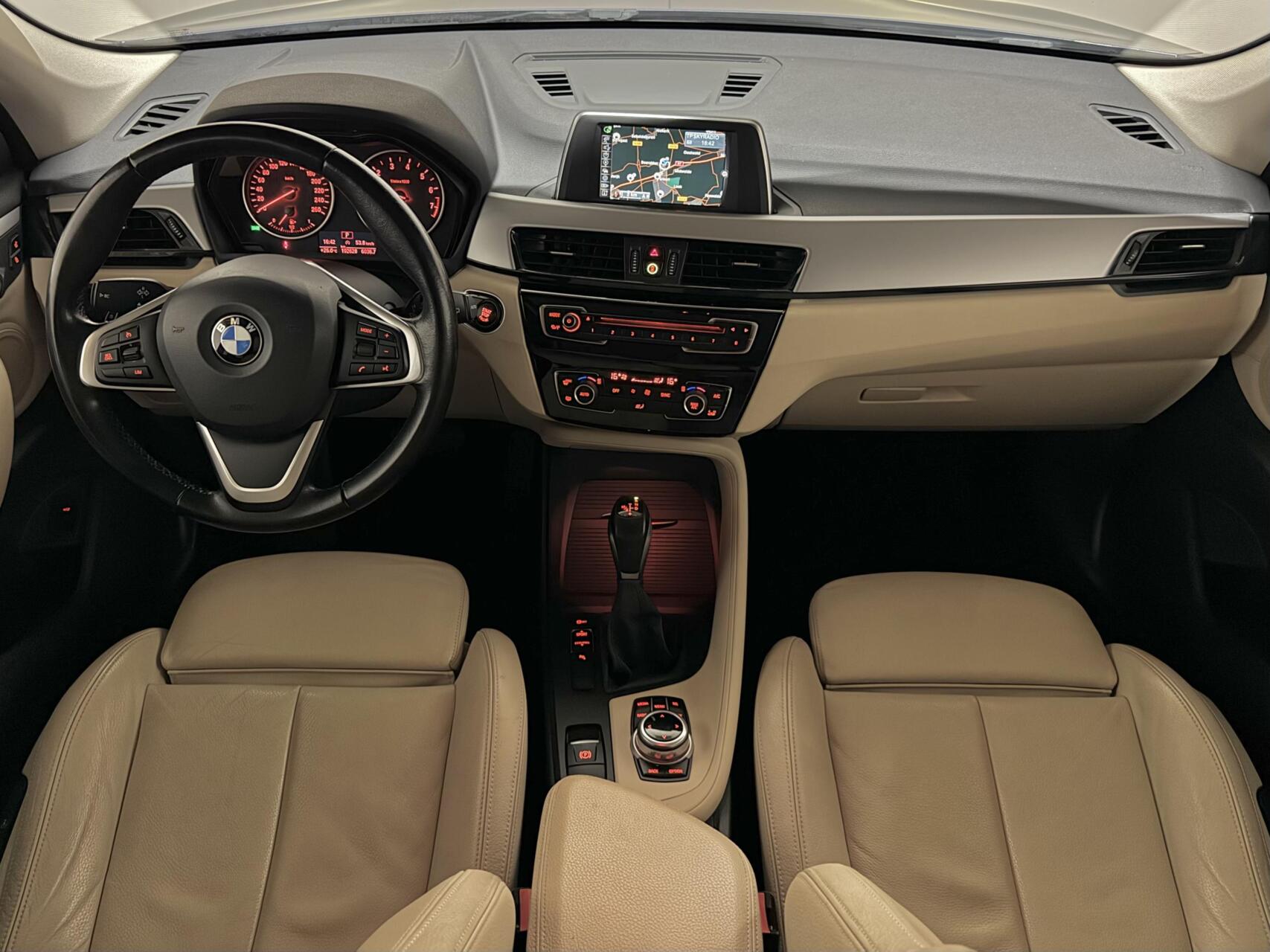 Foto van BMW X1 Sdrive18i