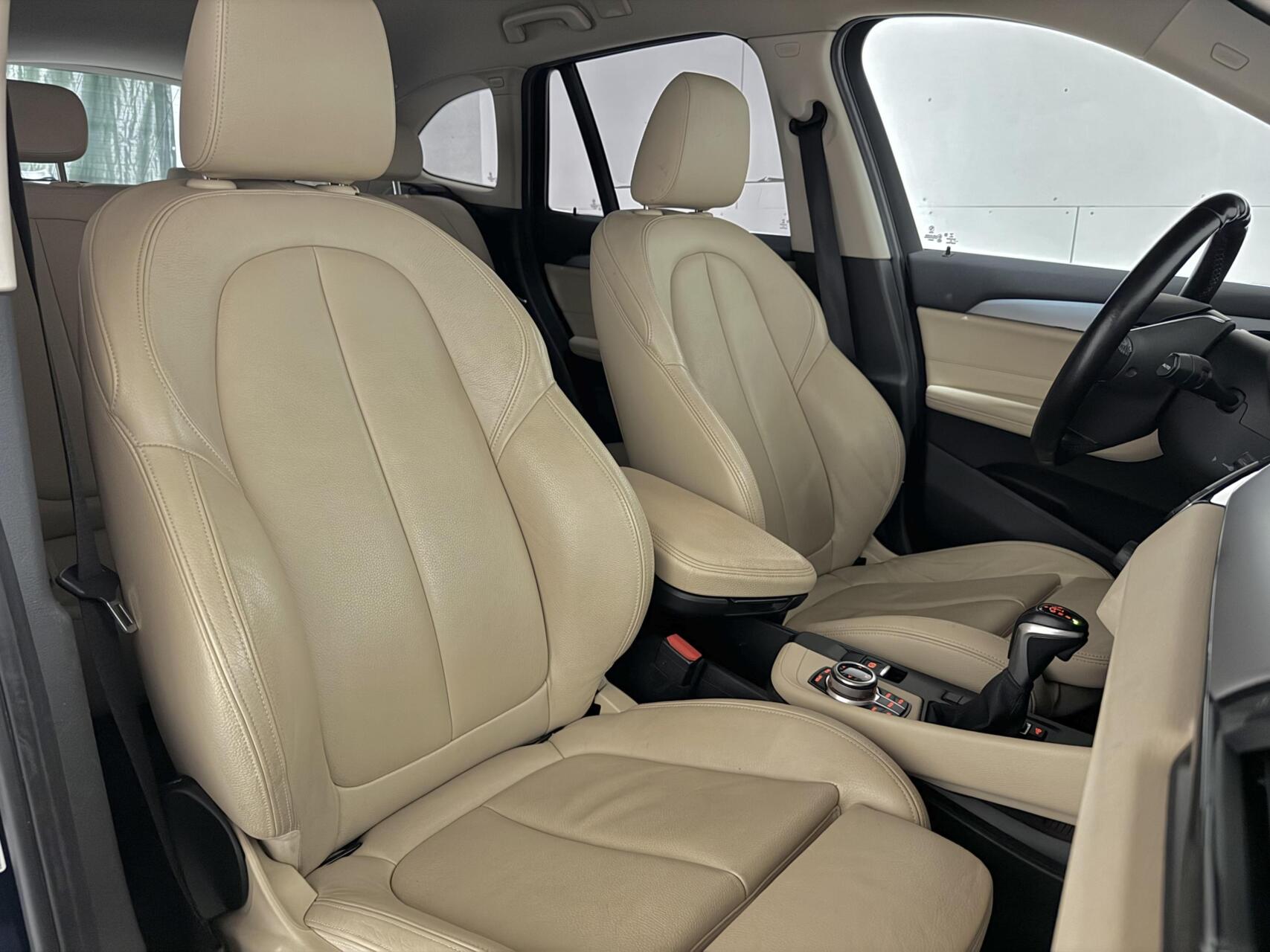 Foto van BMW X1 Sdrive18i