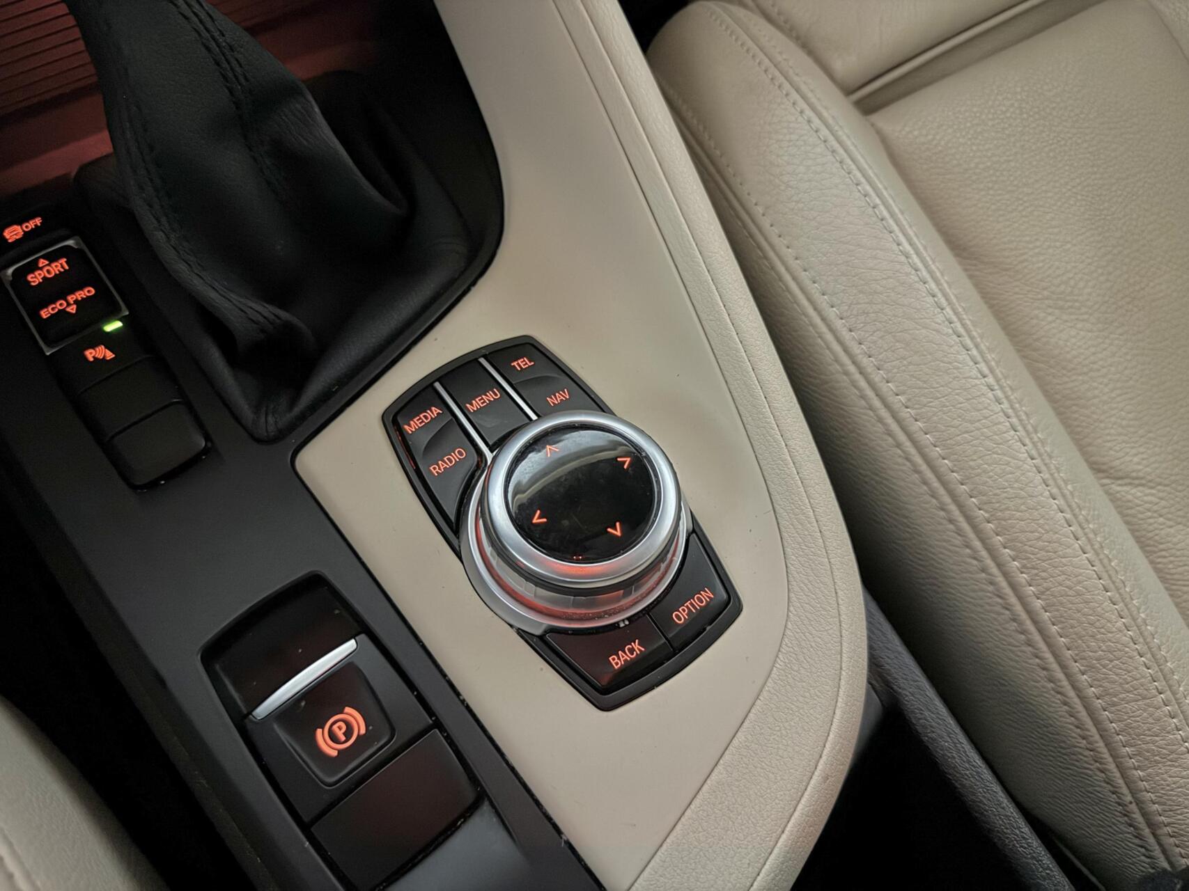 Foto van BMW X1 Sdrive18i
