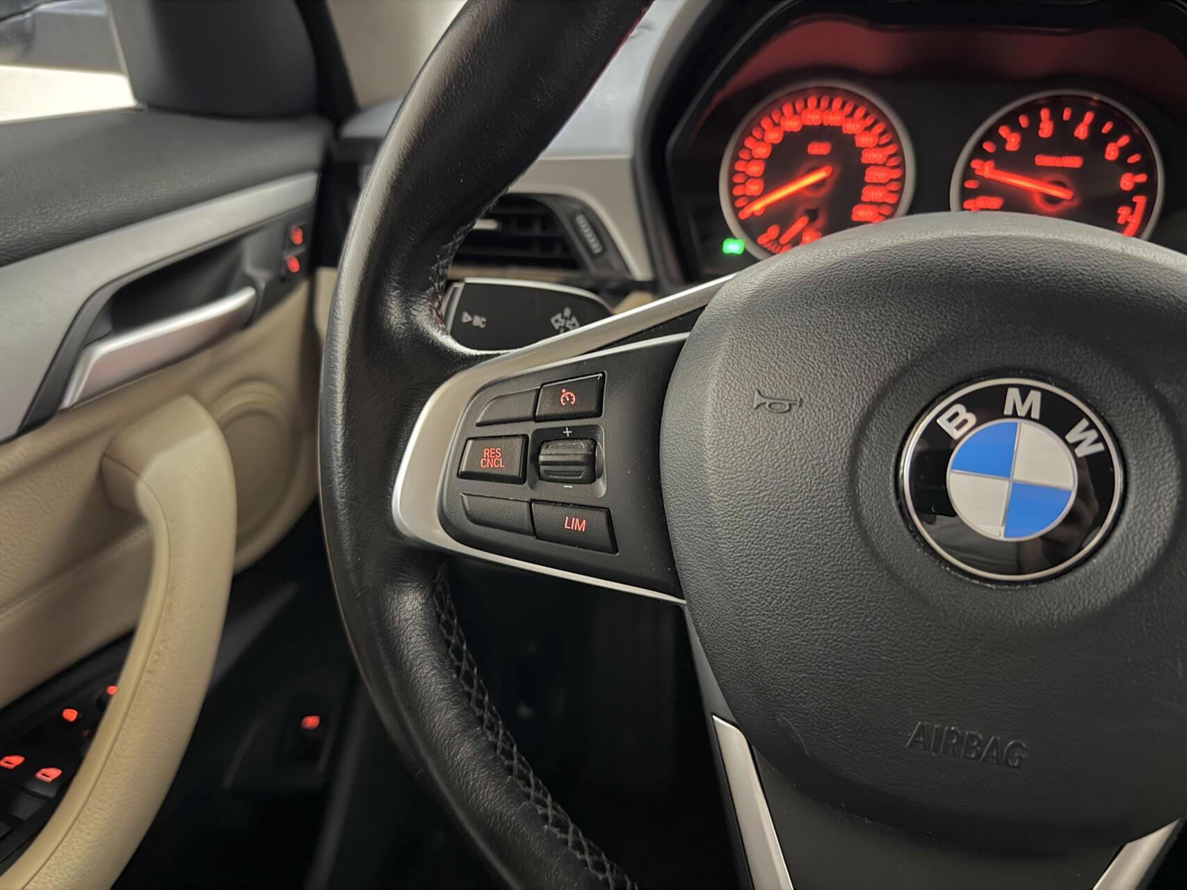 Foto van BMW X1 Sdrive18i