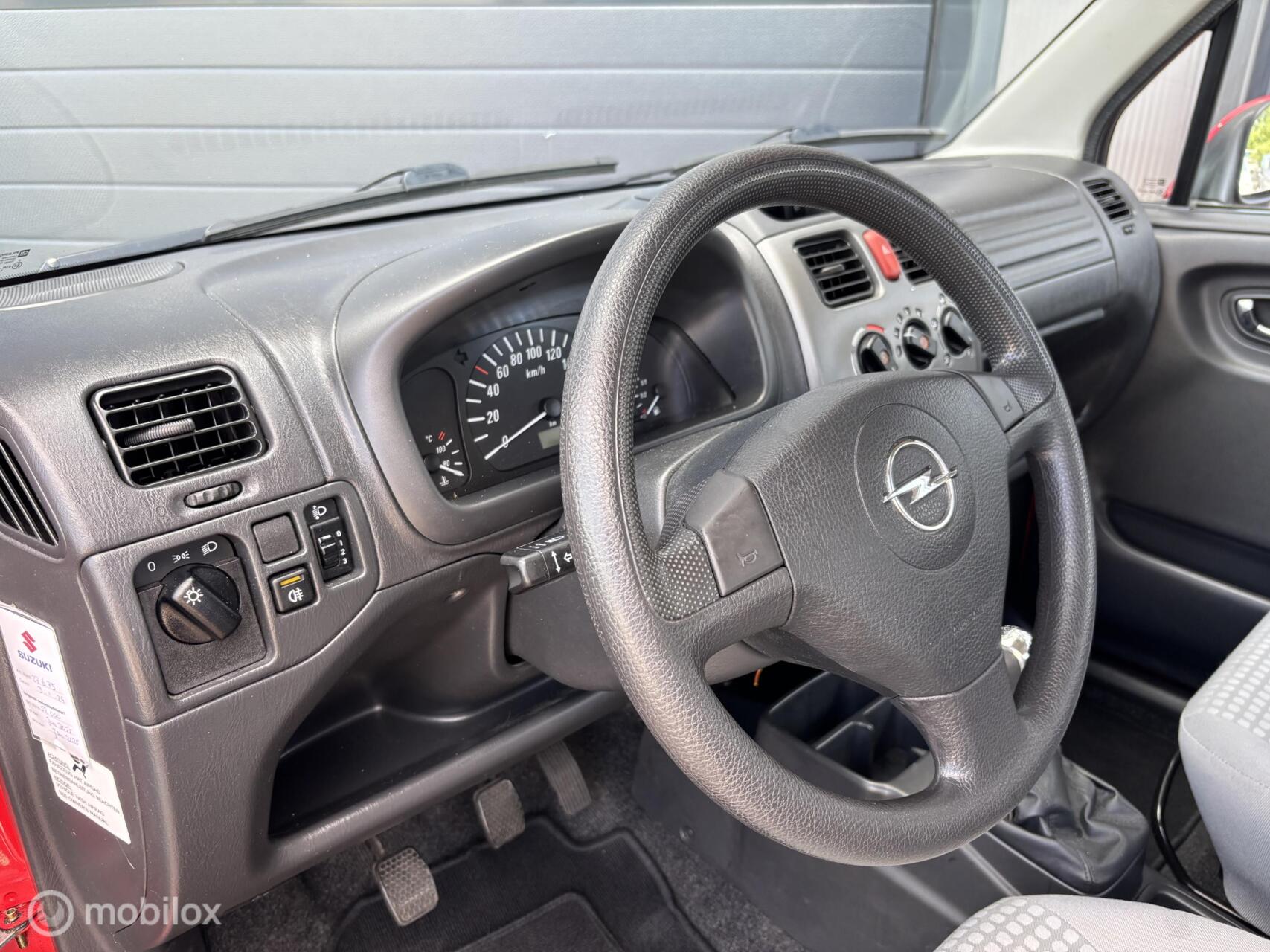 Foto van Opel Agila