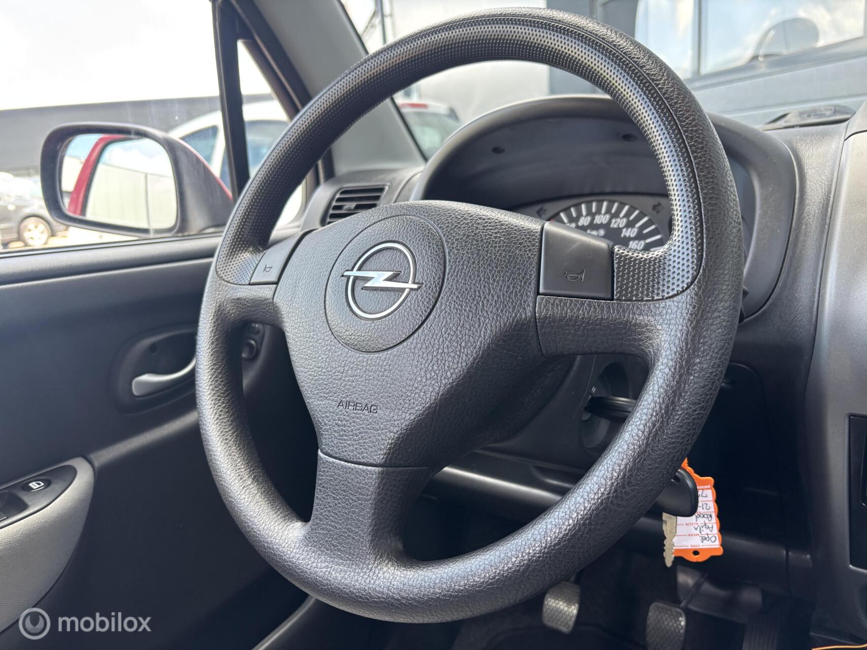 Foto van Opel Agila