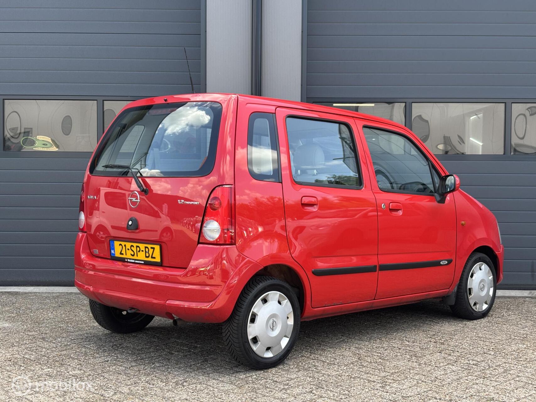 Foto van Opel Agila