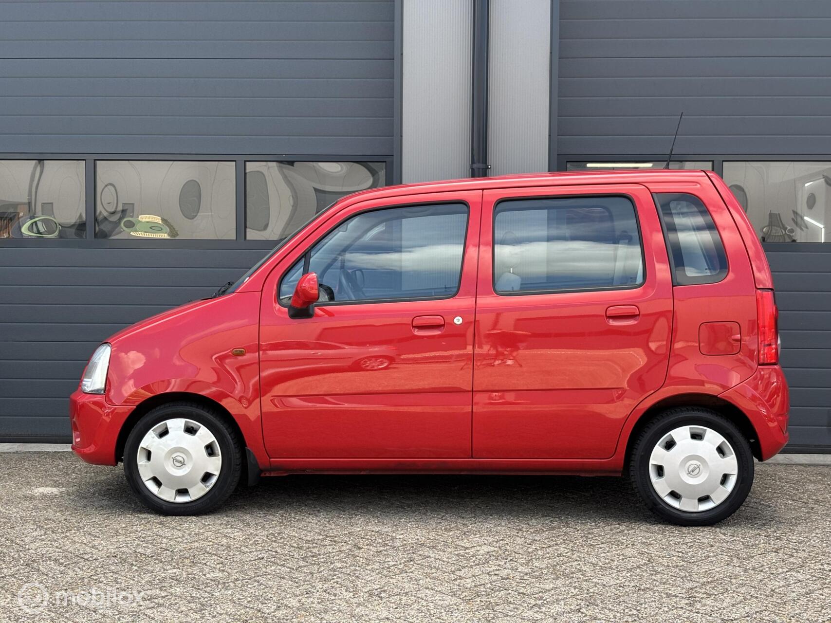 Foto van Opel Agila