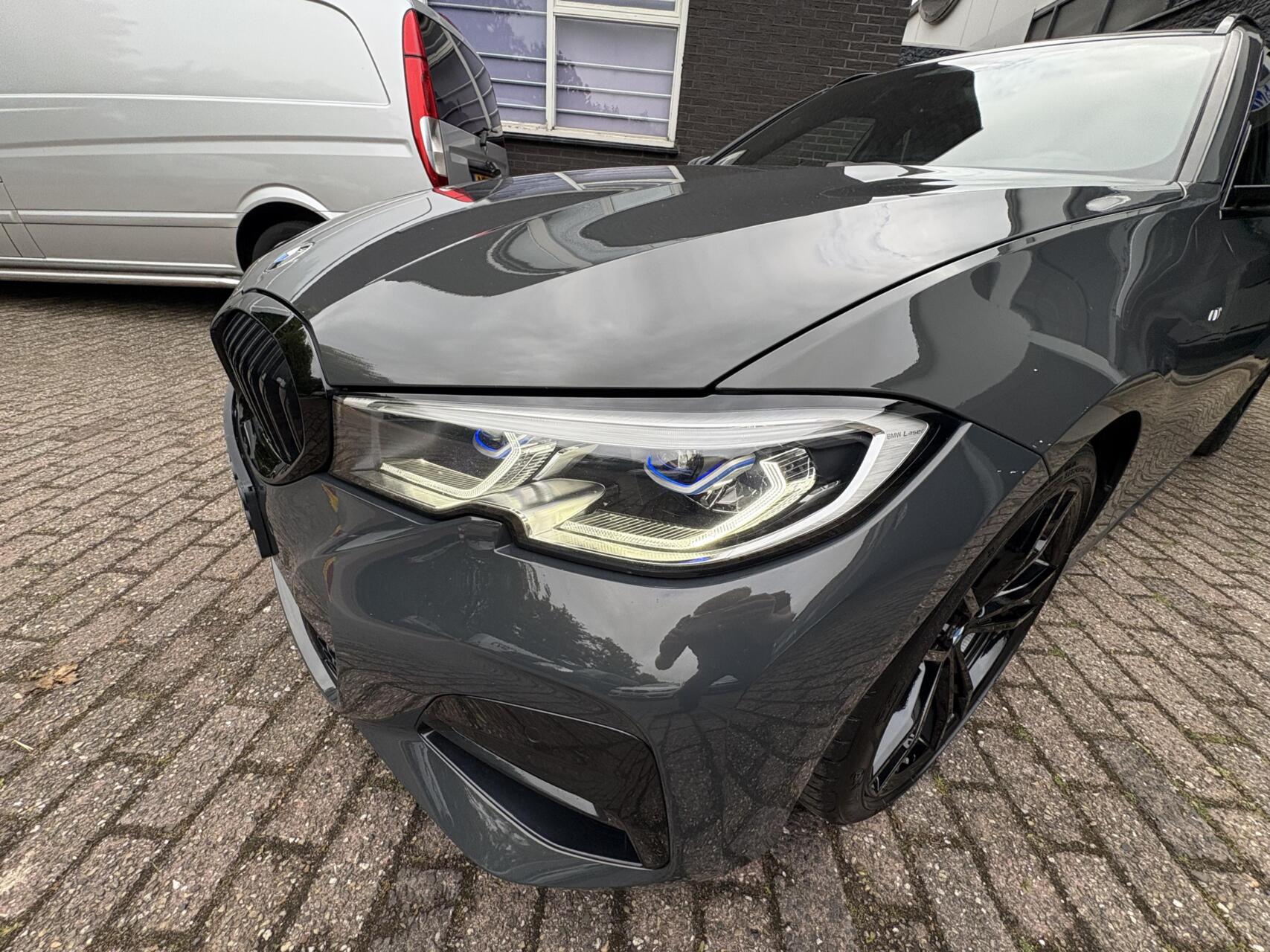 Foto van BMW 330i
