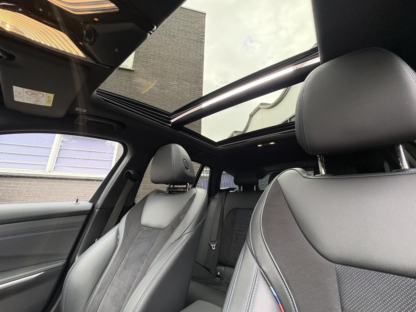 Foto van BMW 330i