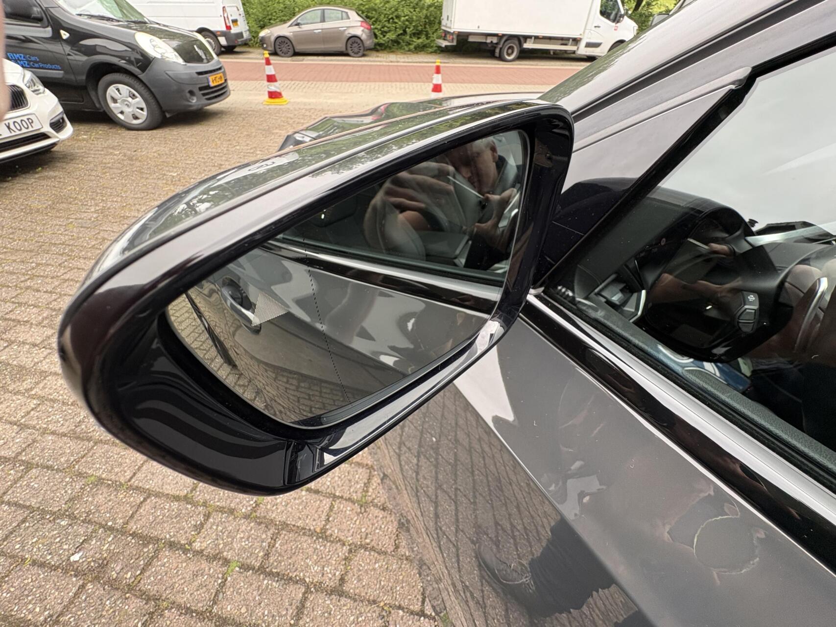 Foto van BMW 330i