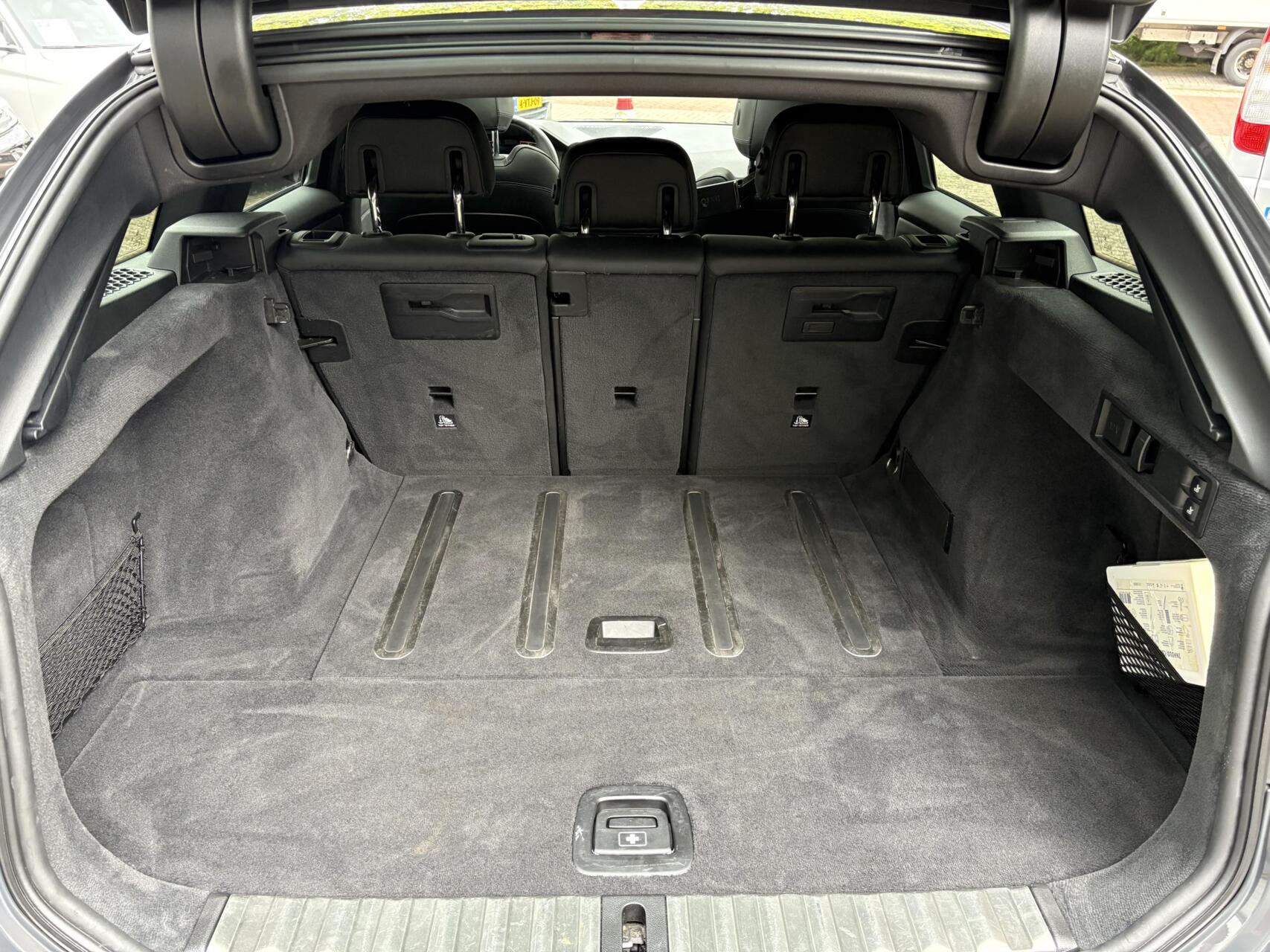 Foto van BMW 330i