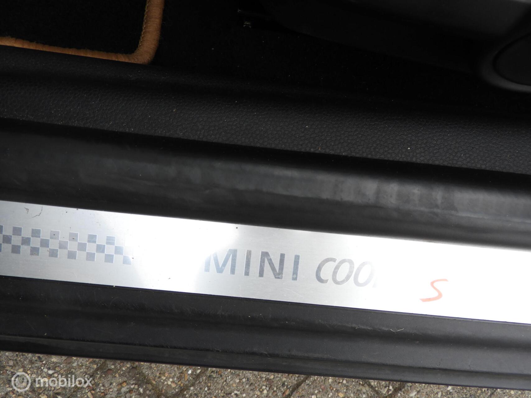 Foto van Mini Cooper S Cabrio