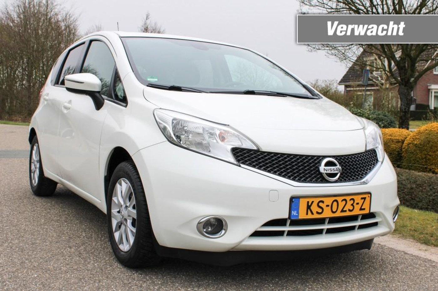 Nissan Note 1.2 80pk Connect Edition ECC/Cruise/Navi/Bluetooth/Trekhaak 2016 - voorkant