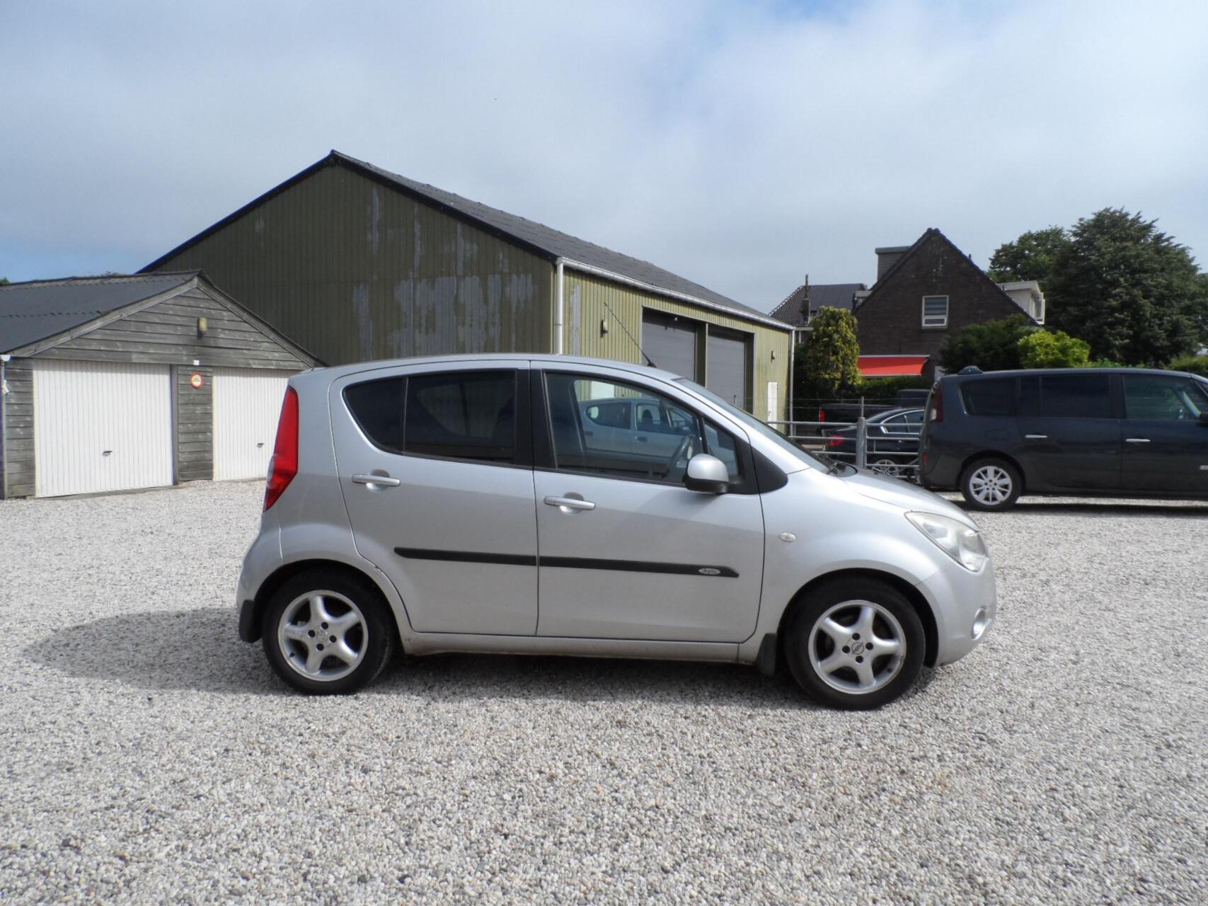 Foto van Opel Agila