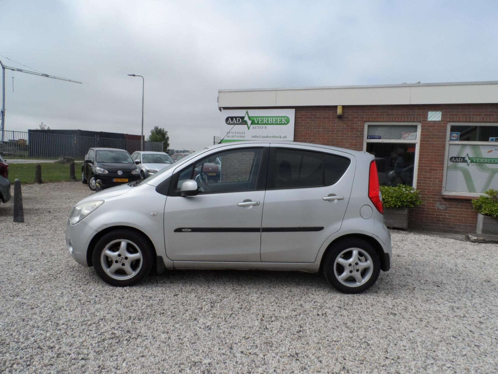 Foto van Opel Agila