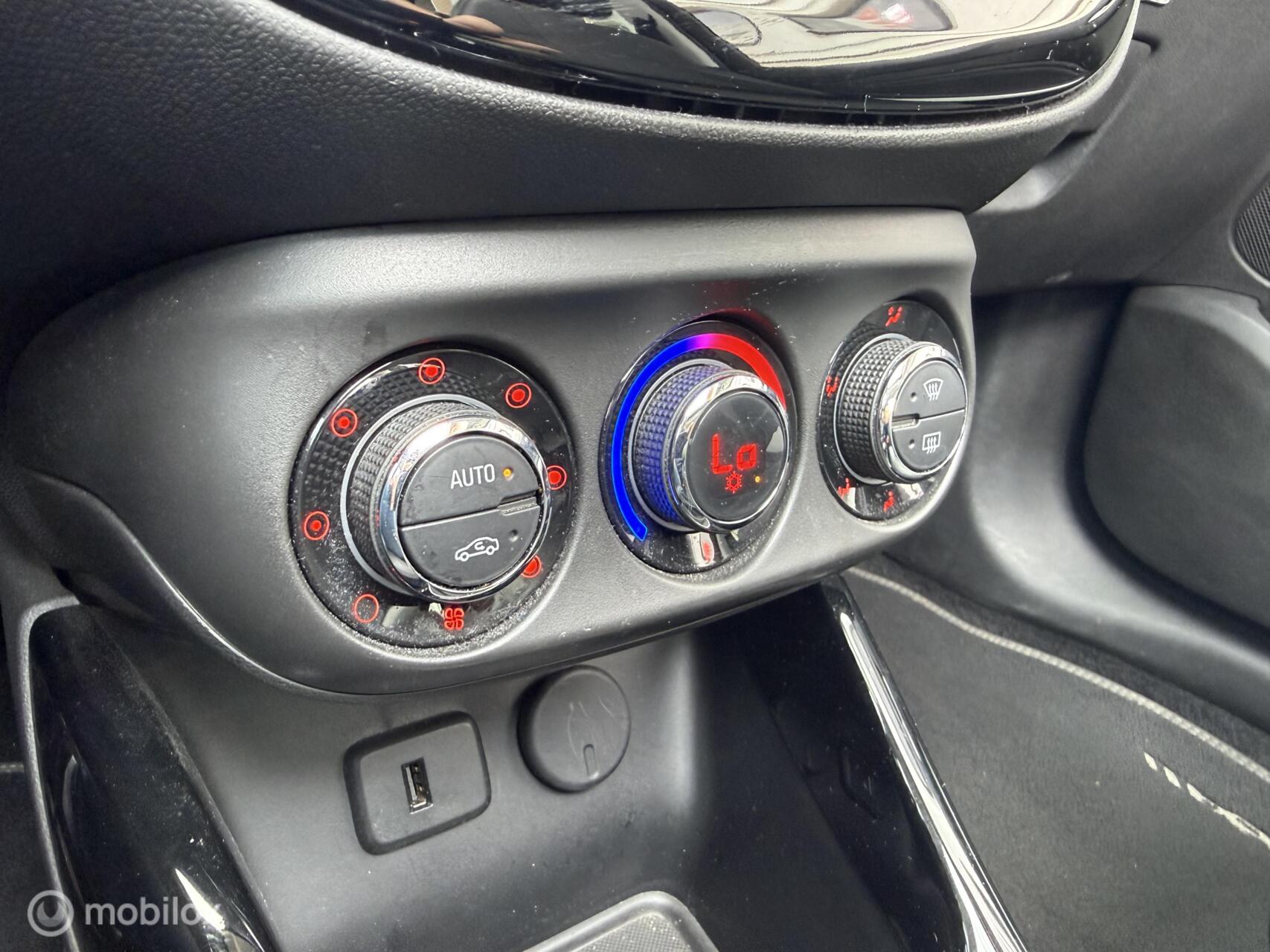 Foto van Opel Adam