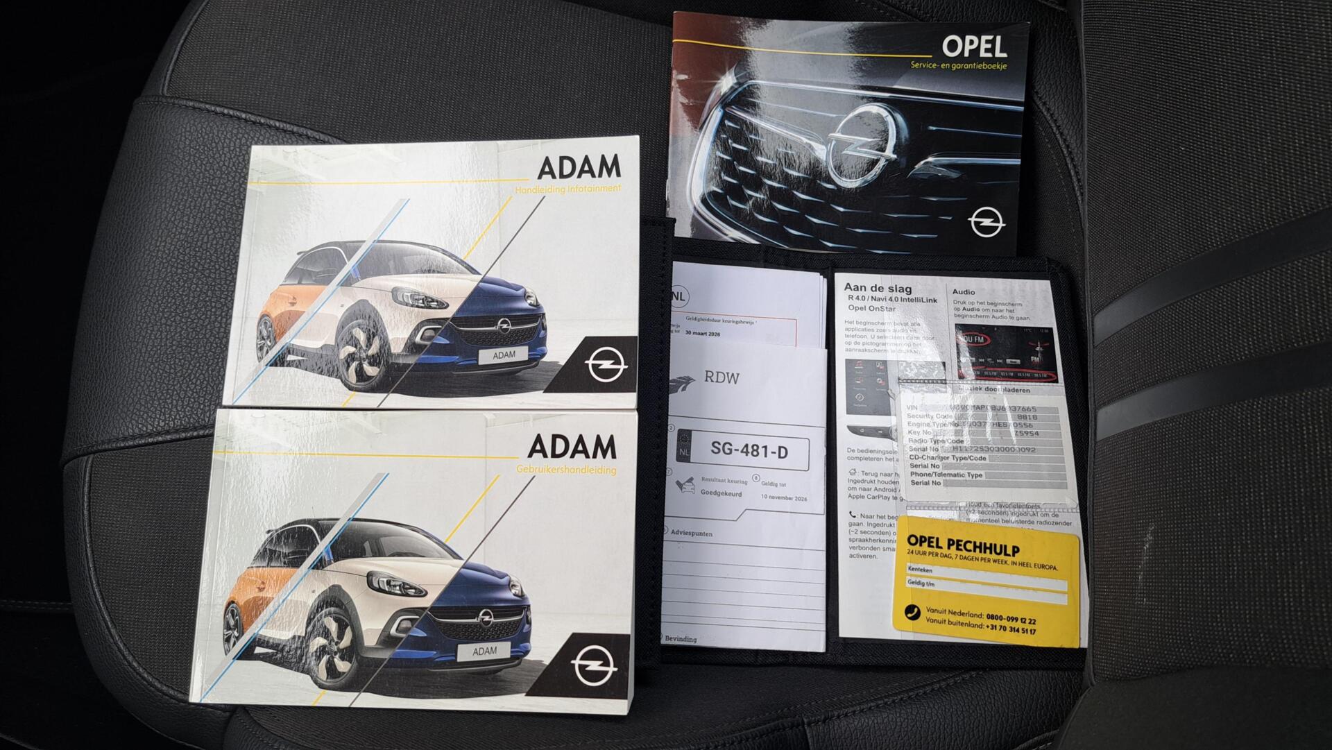 Foto van Opel Adam