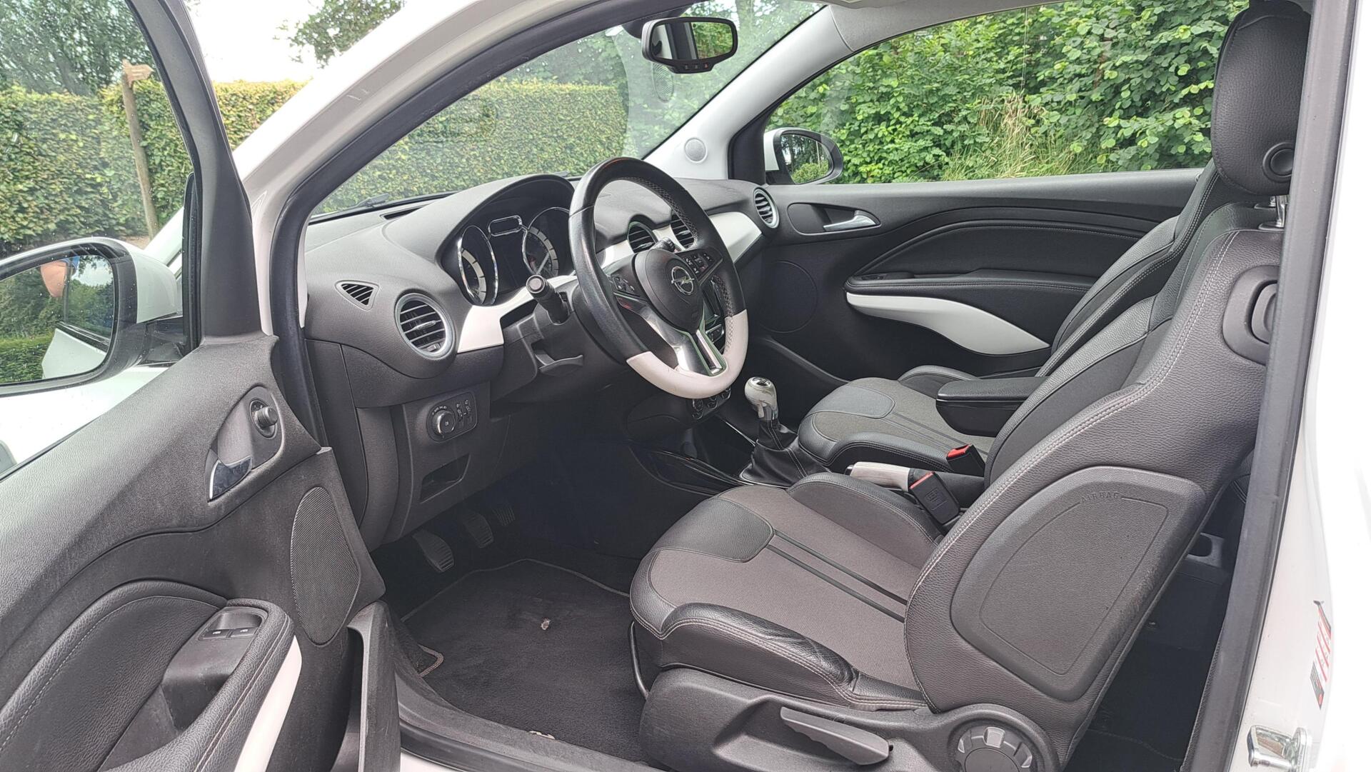Foto van Opel Adam