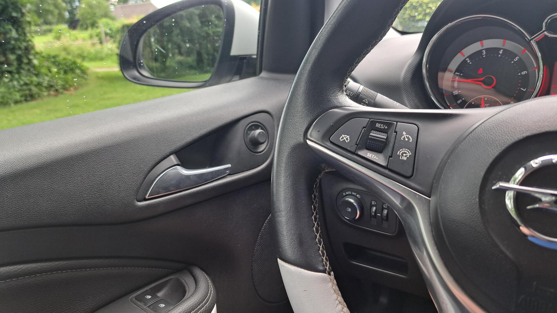 Foto van Opel Adam