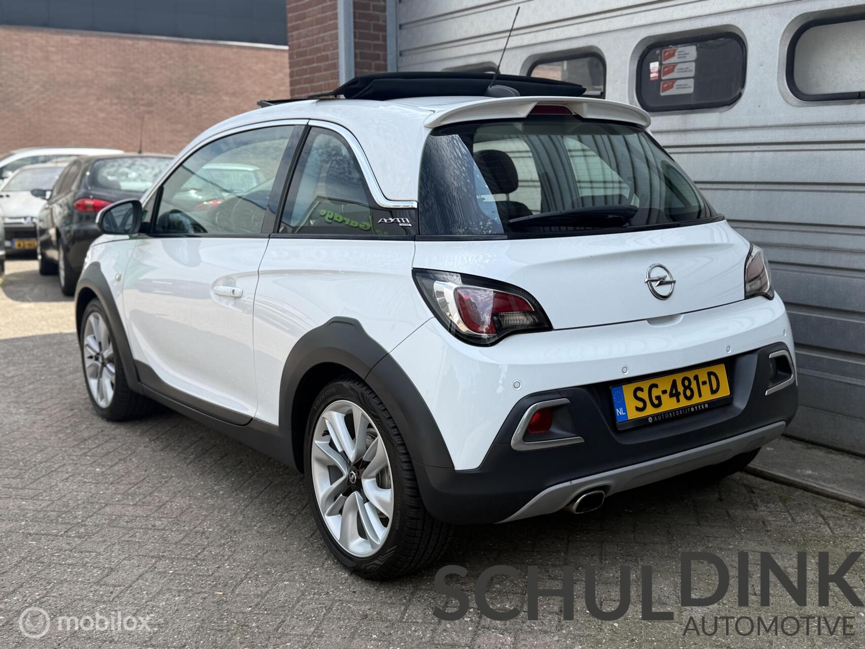 Foto van Opel Adam