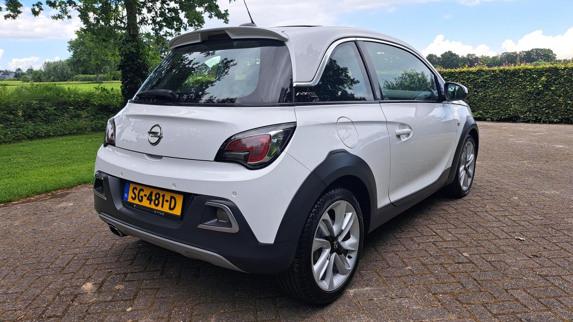 Foto van Opel Adam