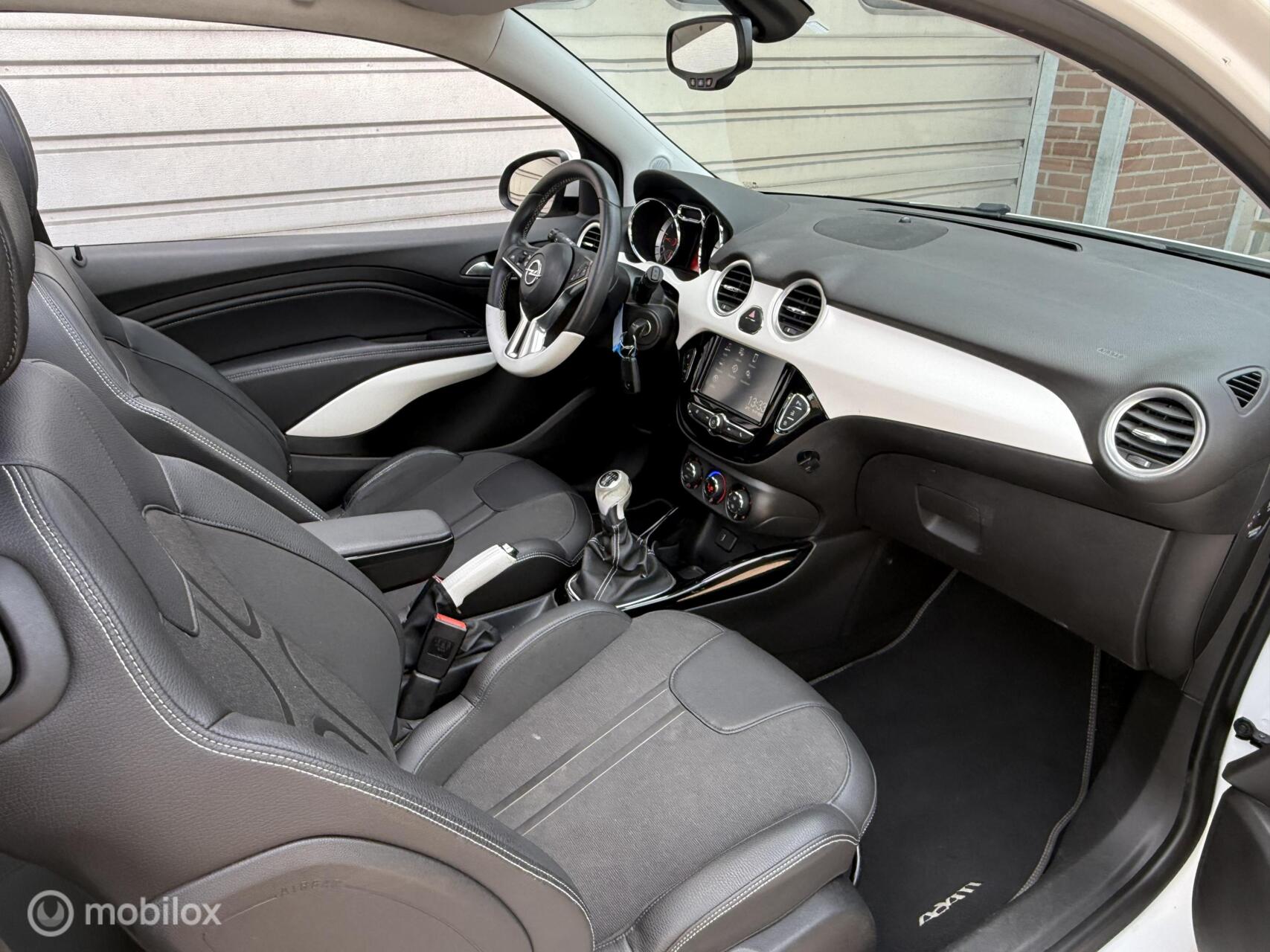 Foto van Opel Adam