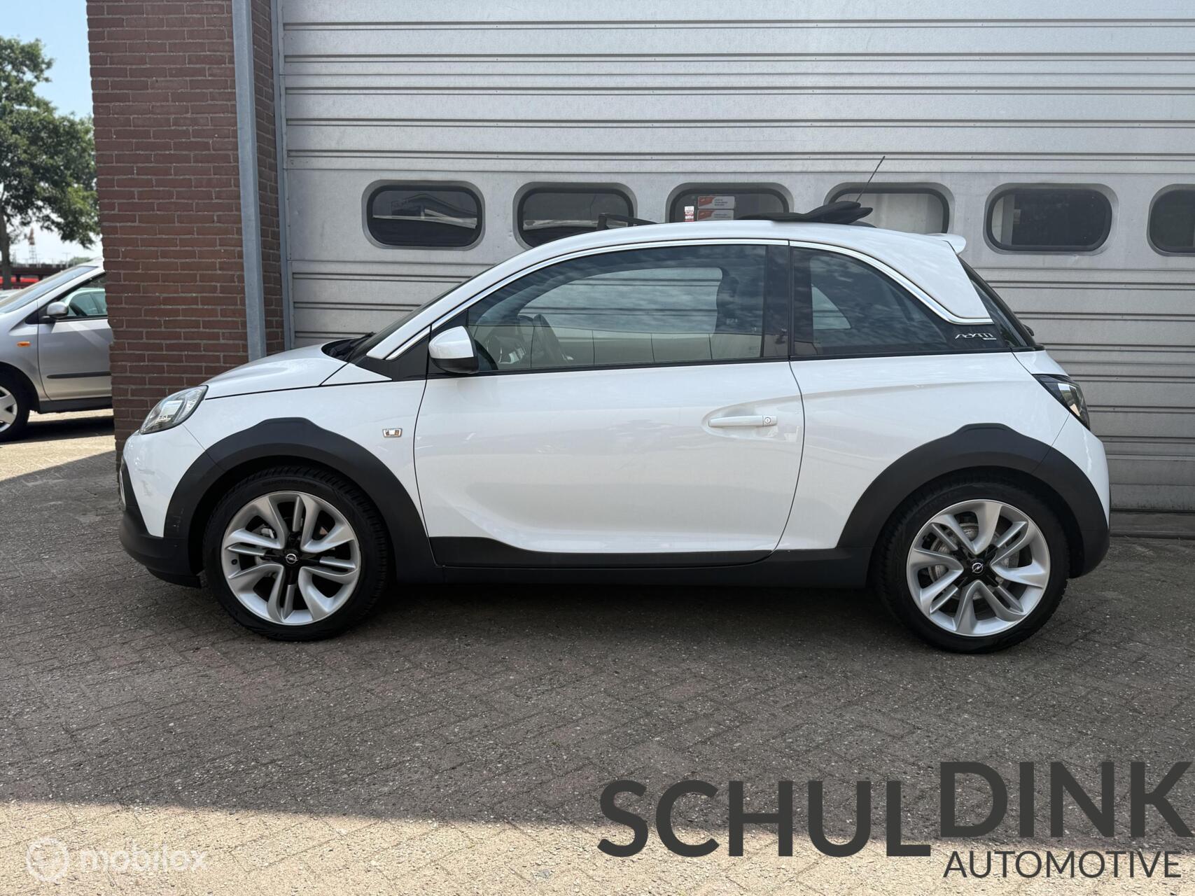Foto van Opel Adam