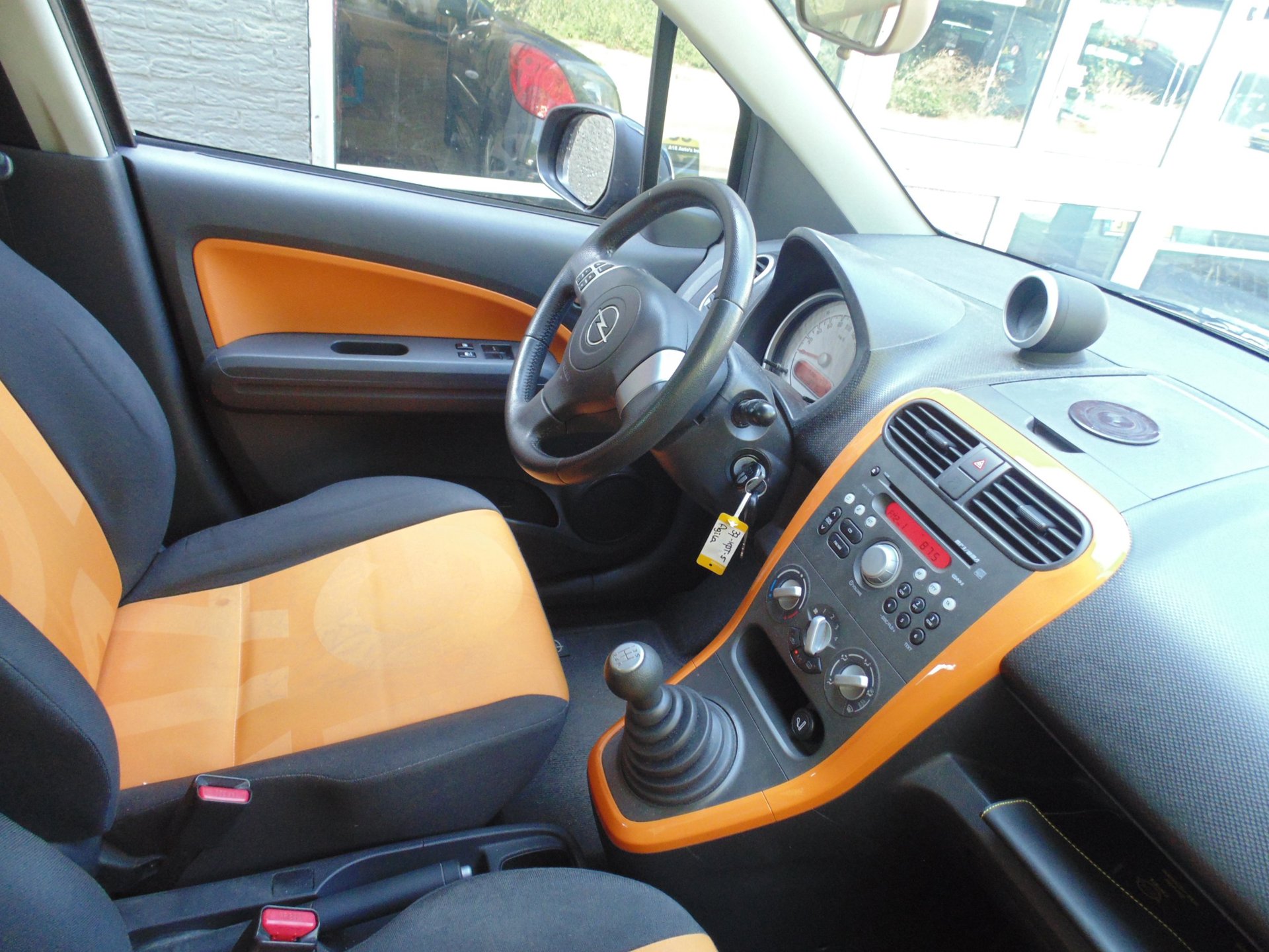 Foto van Opel Agila
