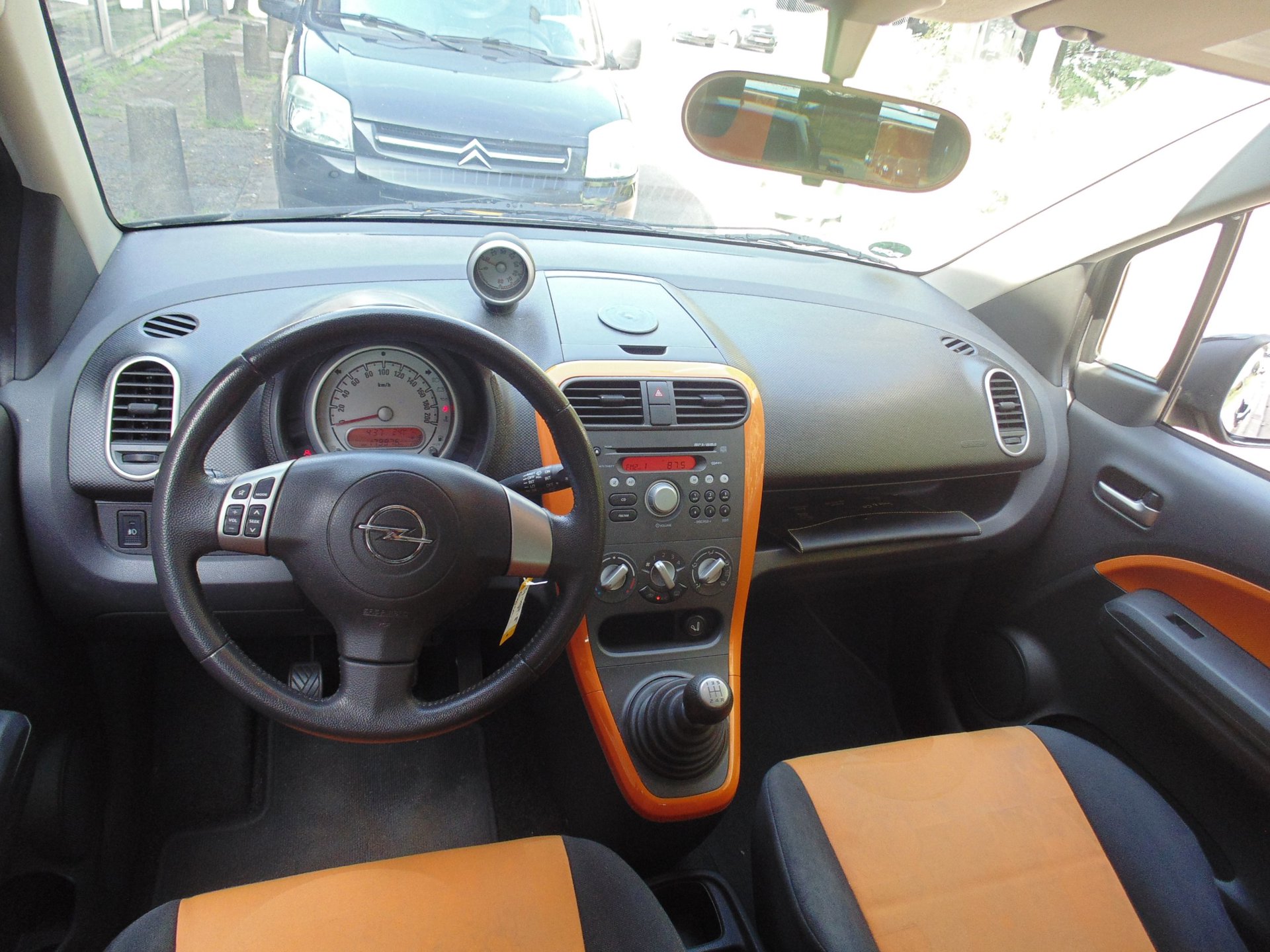 Foto van Opel Agila
