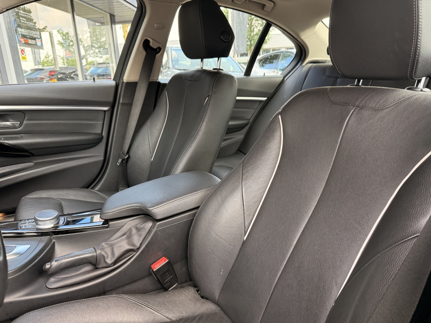 Foto van BMW 318i