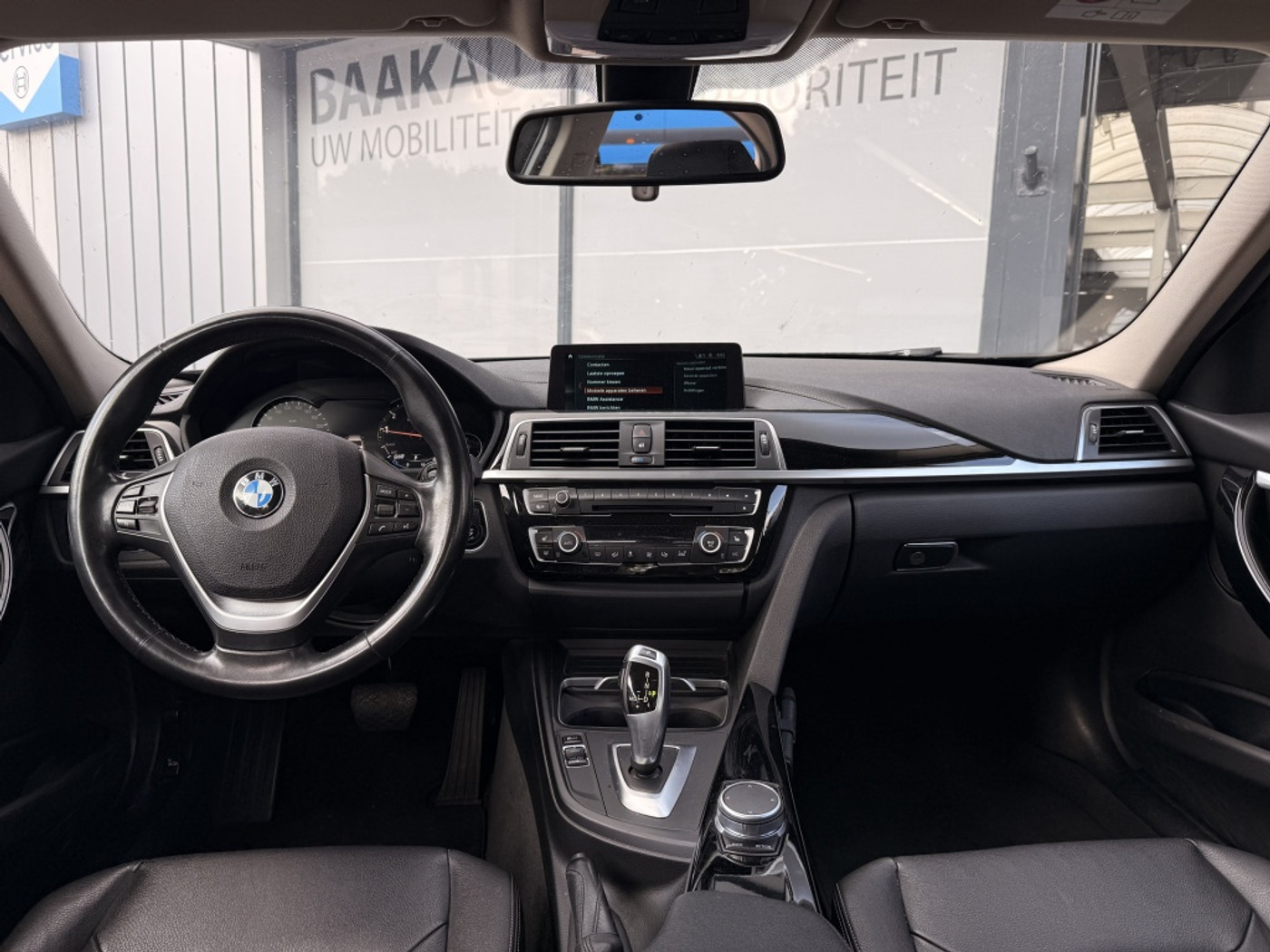 Foto van BMW 318i