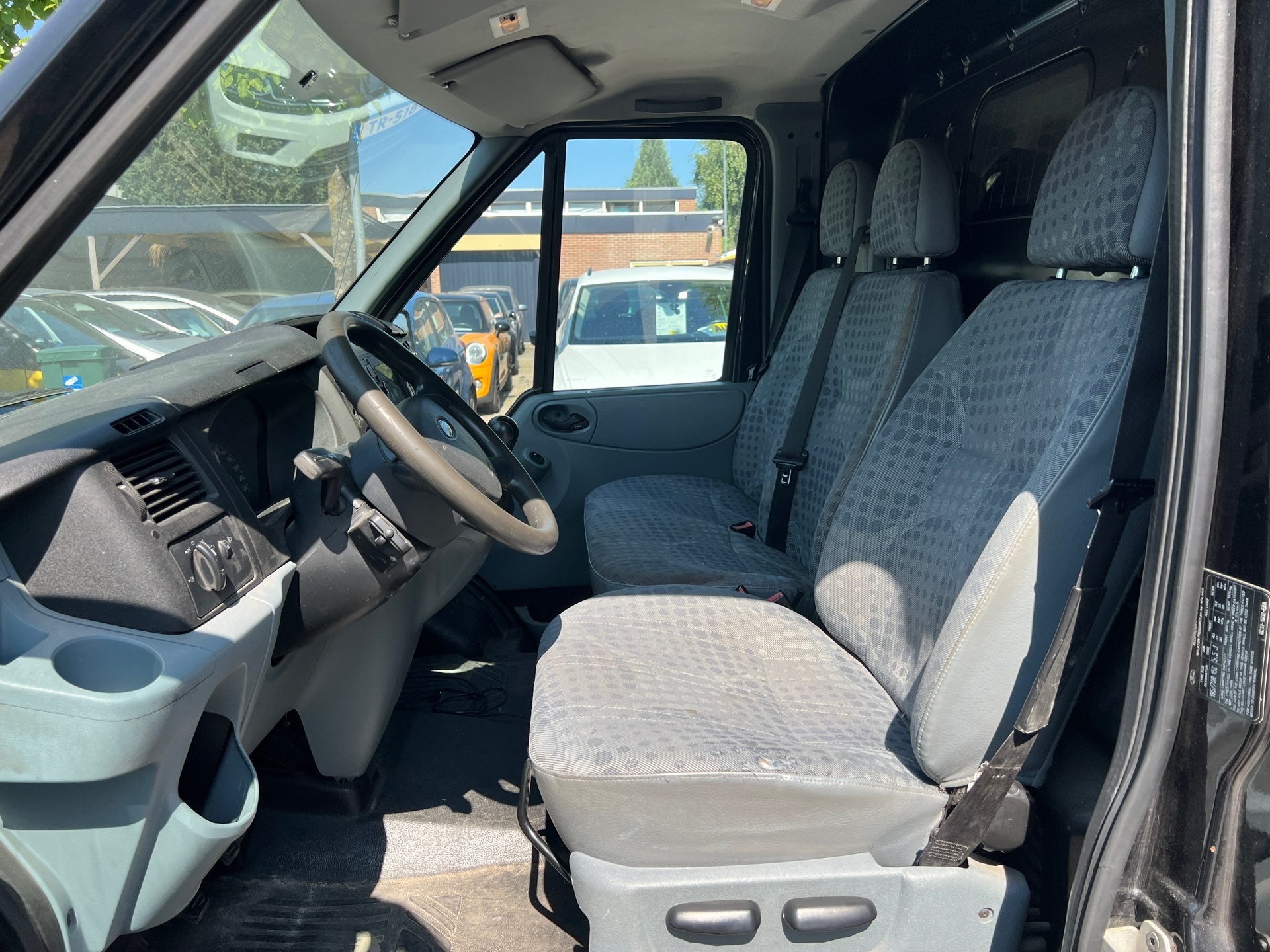 Foto van Ford Transit 260s Van 85dpf LR 4.23