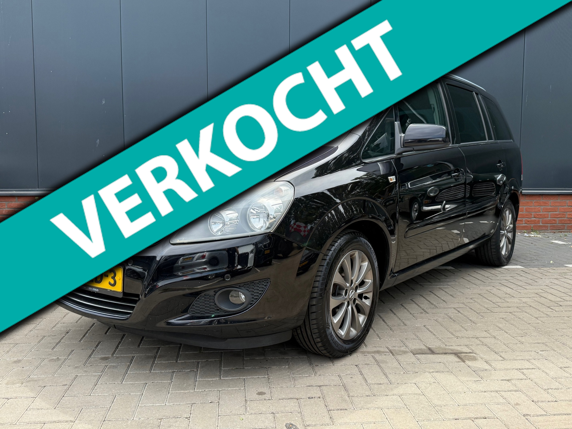 Opel Zafira 1.8 Edition (Eerste eigenaar|12 mnd BOVAG-garantie) 2011 - voorkant