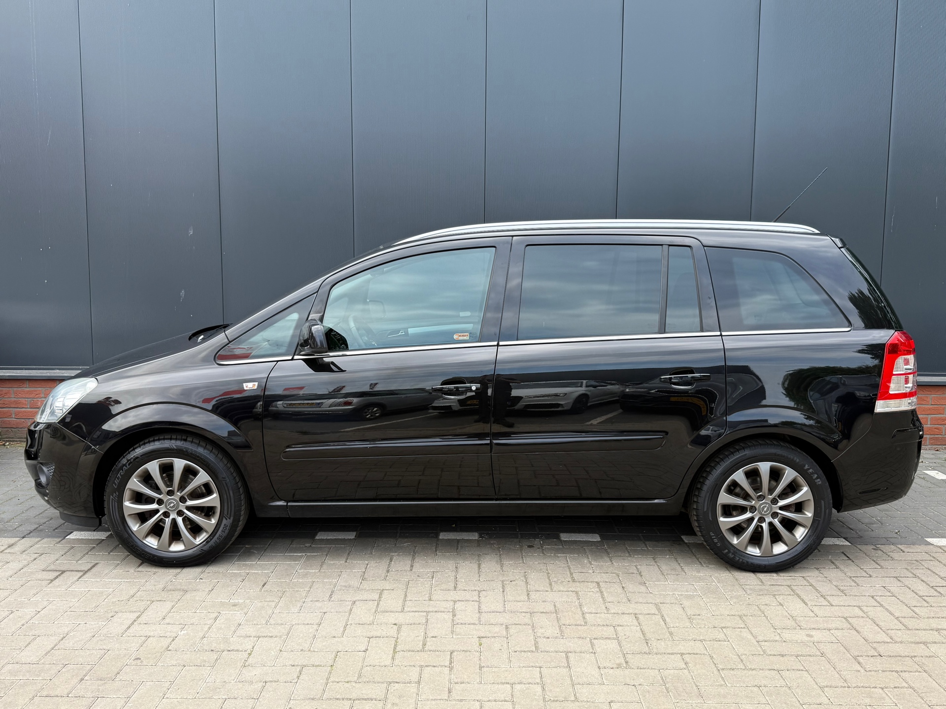 Foto van Opel Zafira