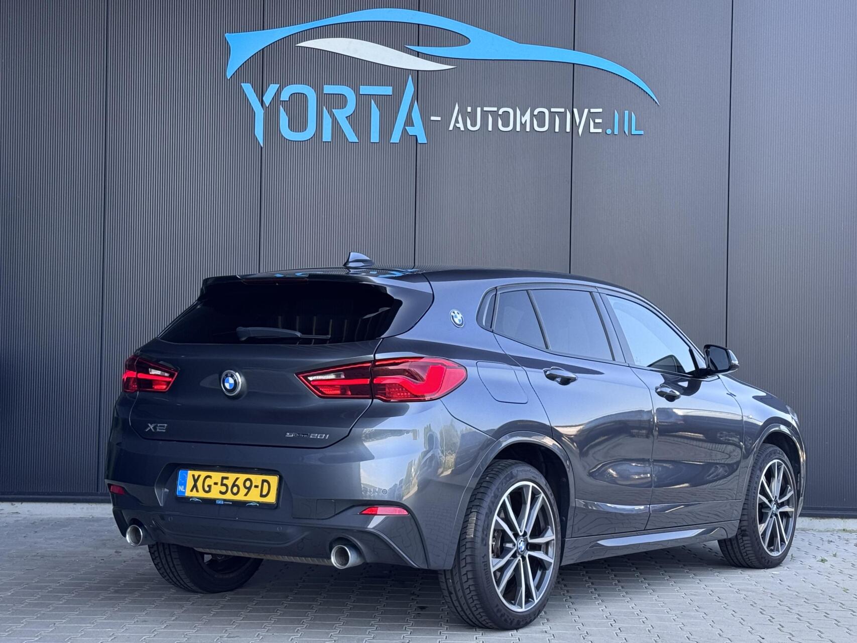 Foto van BMW X2 Sdrive20i