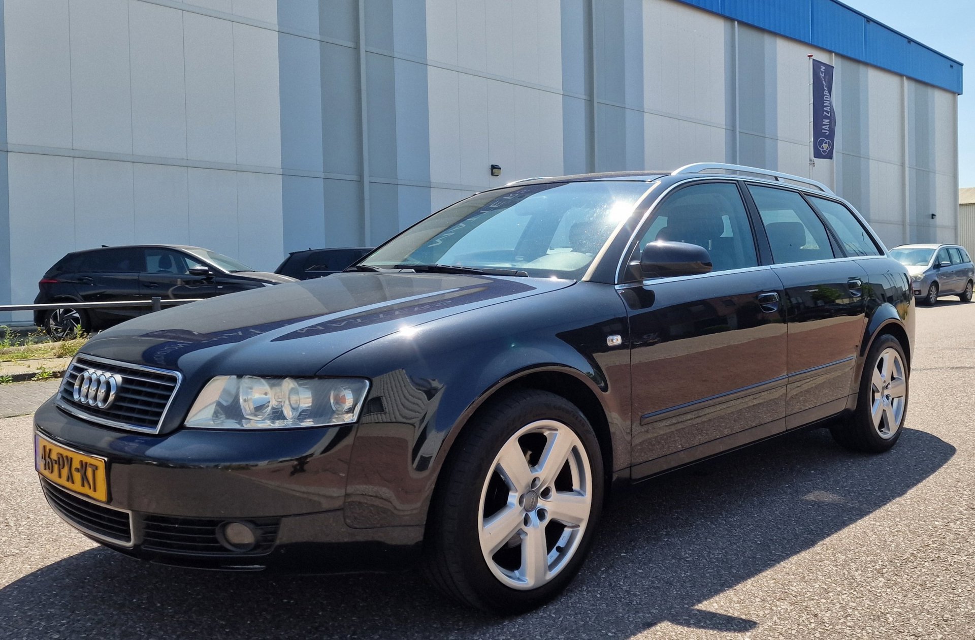 Audi Audi A4 2.0 Pro Line PSENSOR CRUISE LEDER 2 X SLEUTELS 2005 - voorkant