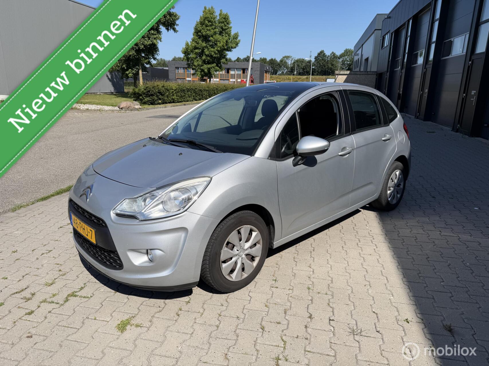 Citroen C3 1.4 Ligne Business 2011 - voorkant