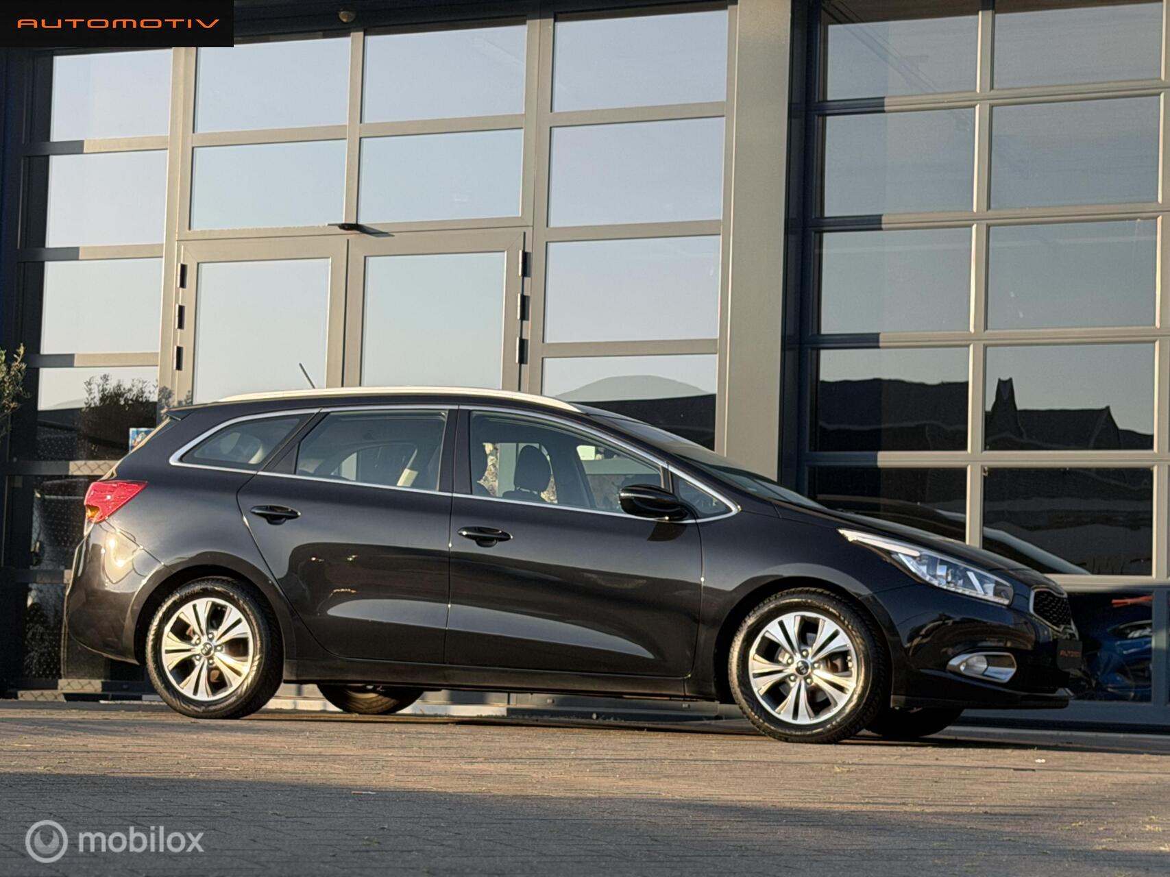 Foto van Kia Cee D
