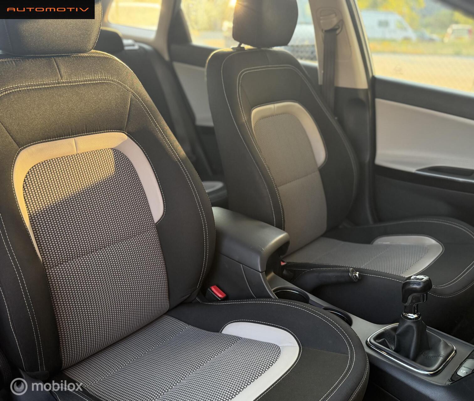 Foto van Kia Cee D