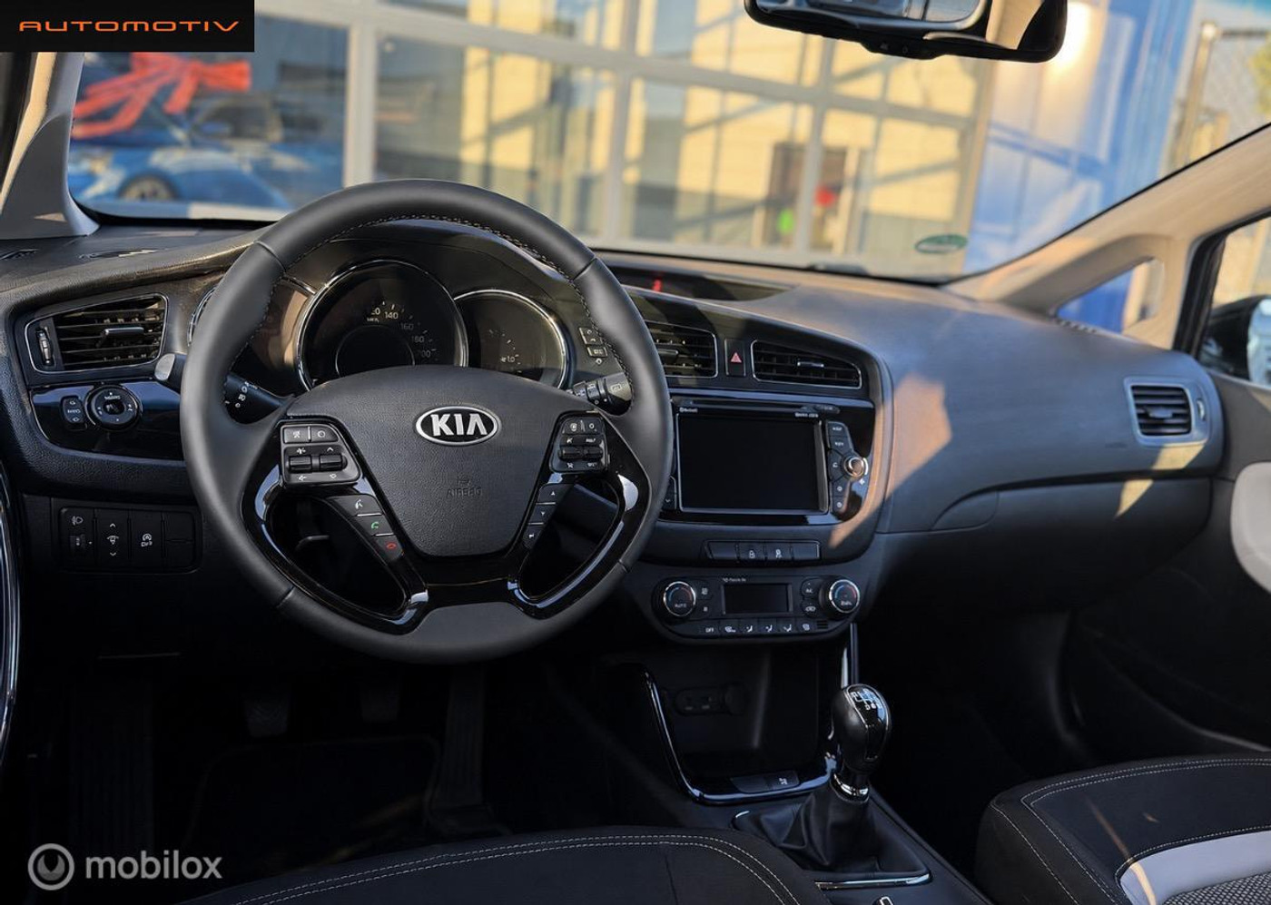 Foto van Kia Cee D