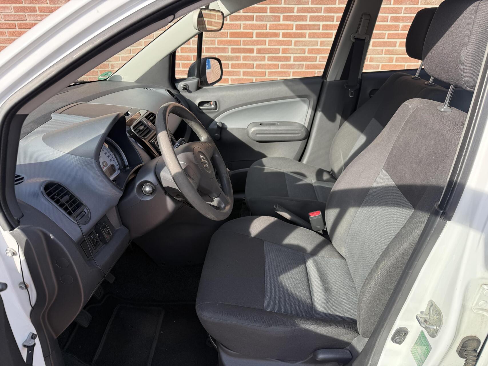 Foto van Suzuki Splash