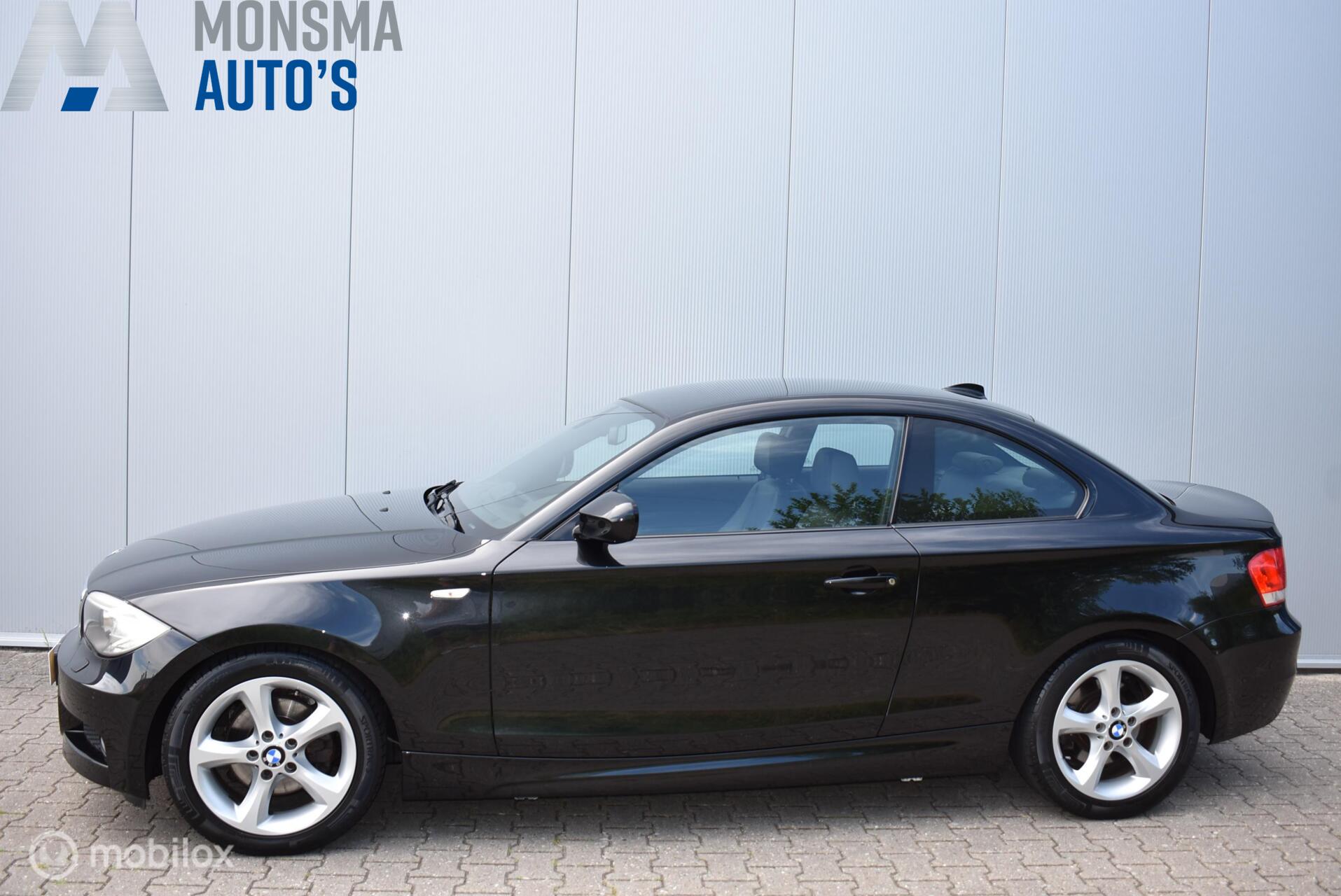 BMW 120i 120i High Executive 2012 - voorkant