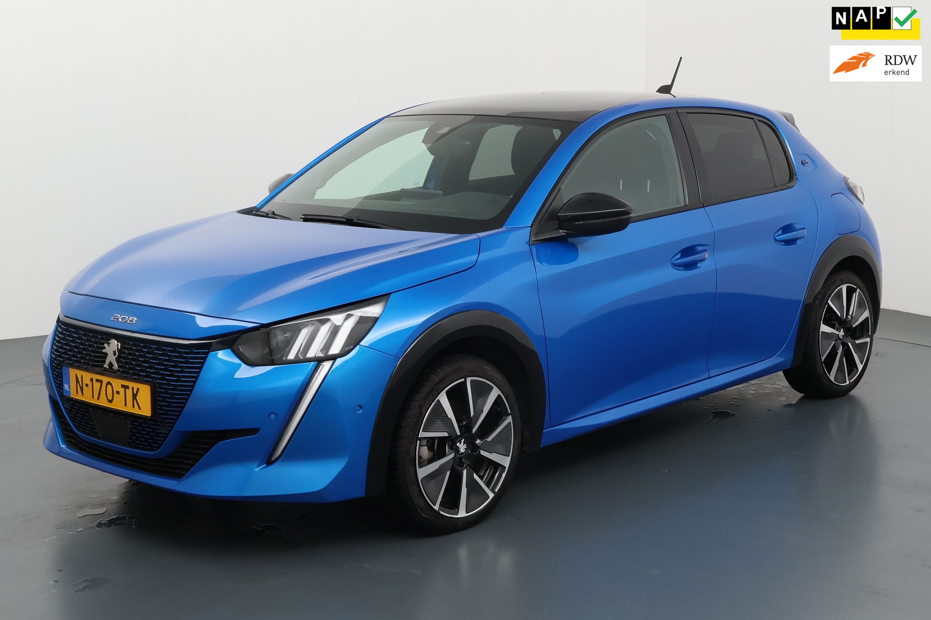 Peugeot 208 EV GT Pack 50 kWh |GT-LINE| NL AUTO| NAP | PANORAMADAK| 2021 - voorkant