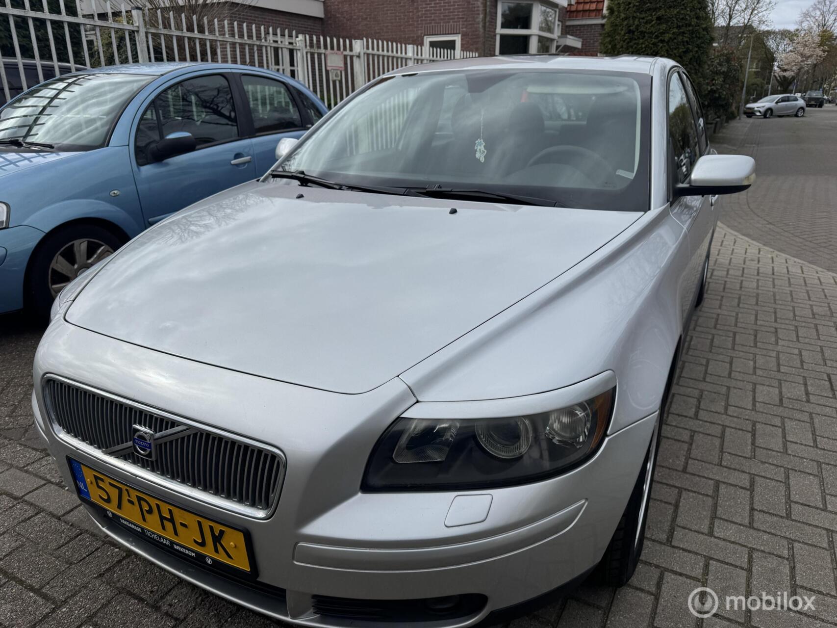Volvo S40 1.8 Kinetic 2004 - voorkant
