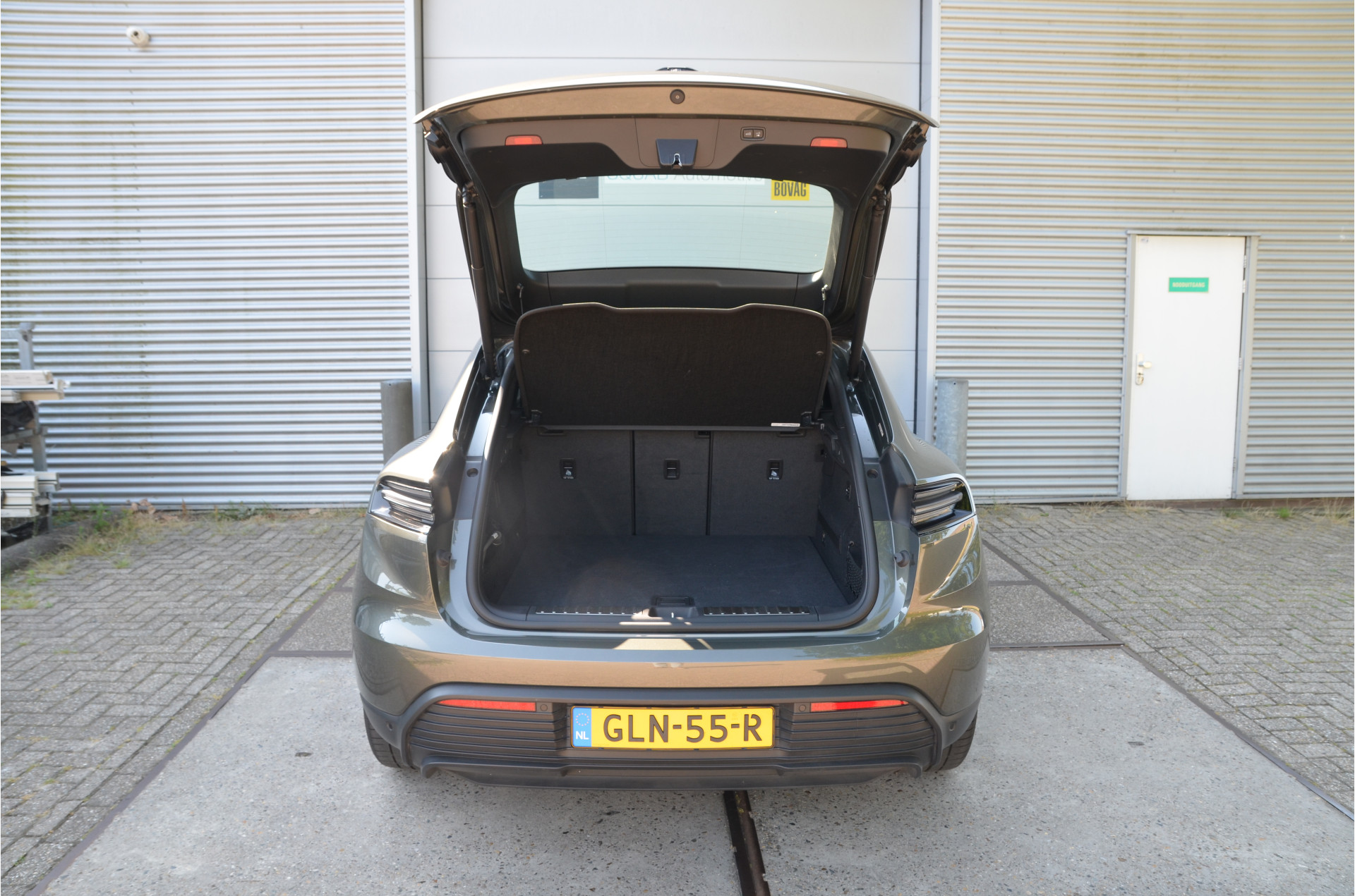 Foto van Porsche Macan 4