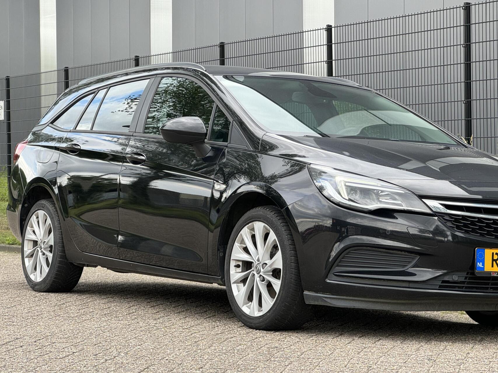 Foto van Opel Astra Sports Tourer