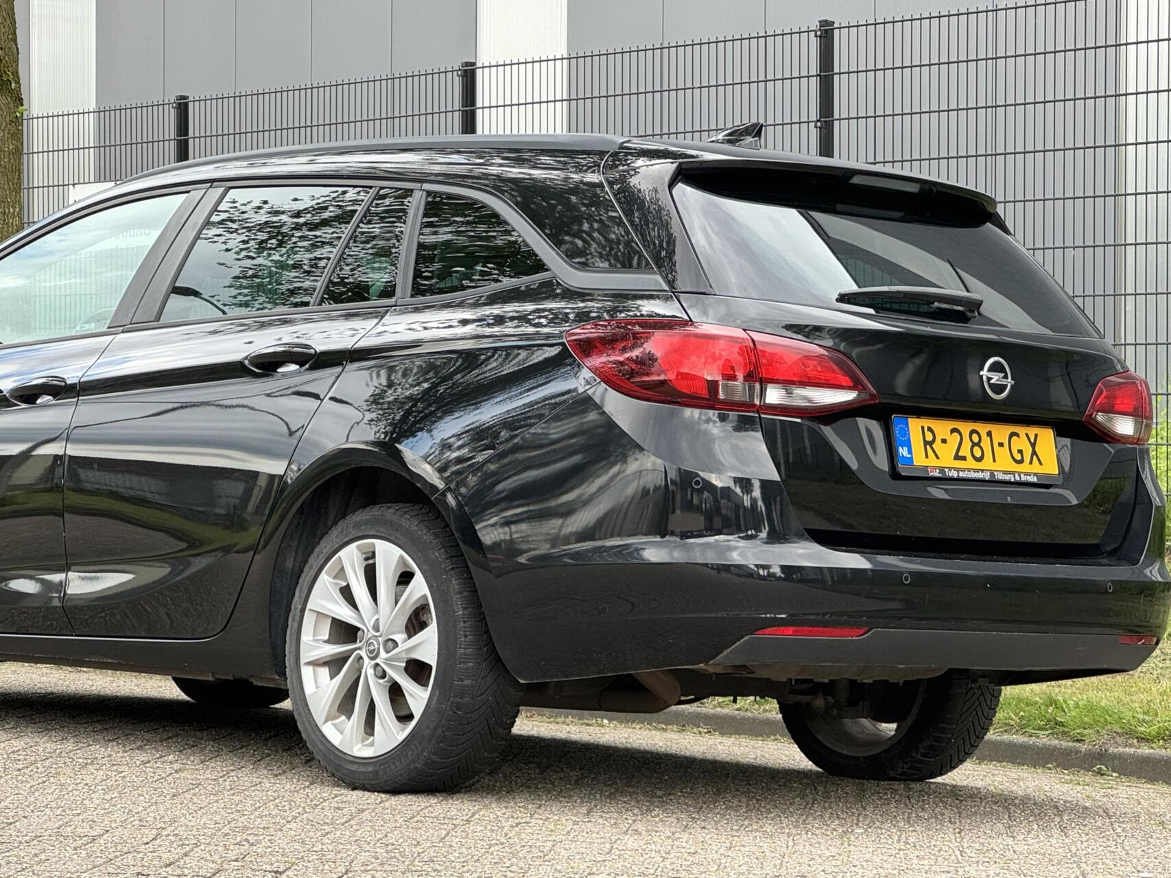 Foto van Opel Astra Sports Tourer