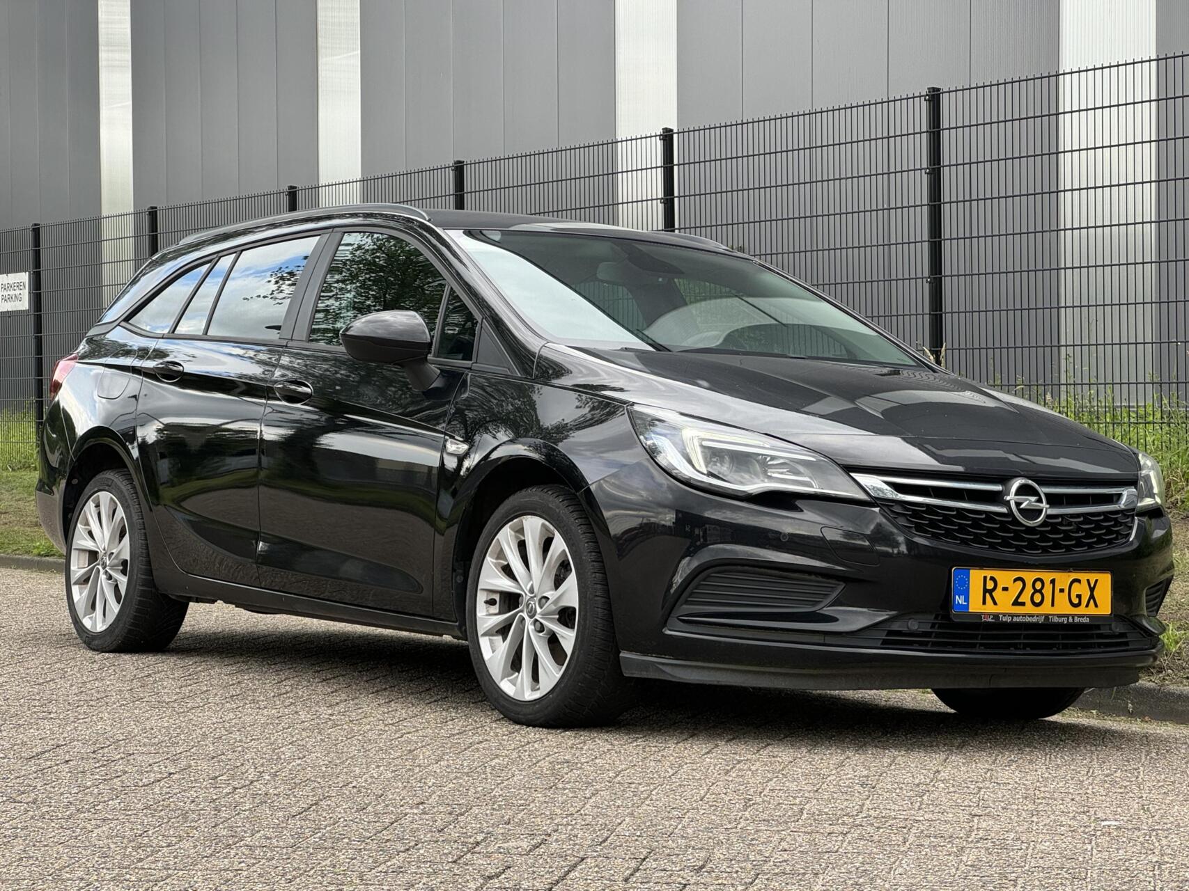 Foto van Opel Astra Sports Tourer